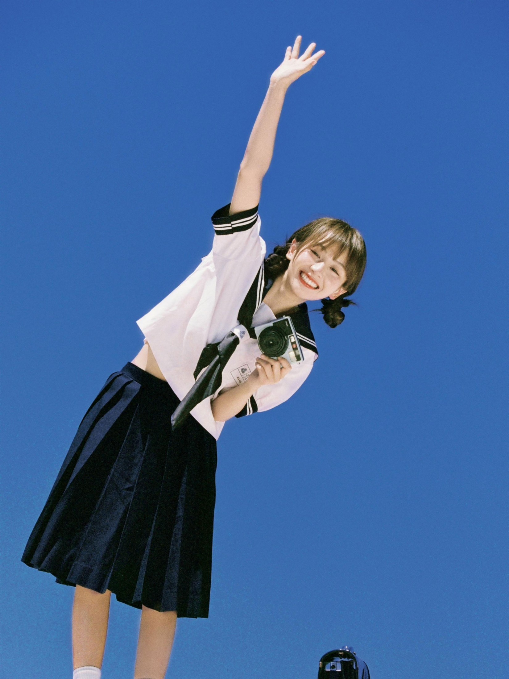 顾林x – 《蓝天制服少女》[15P]