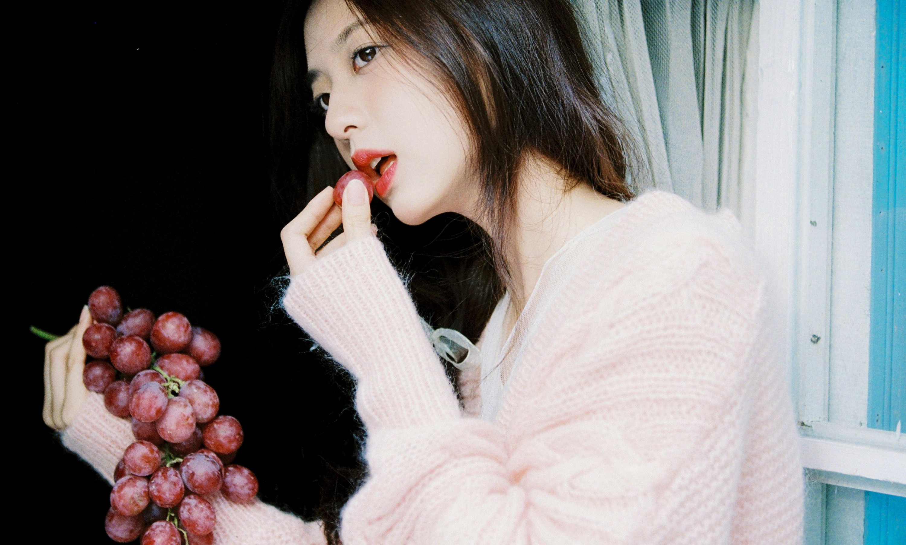 小杨 – 《秋日午后》[19P]