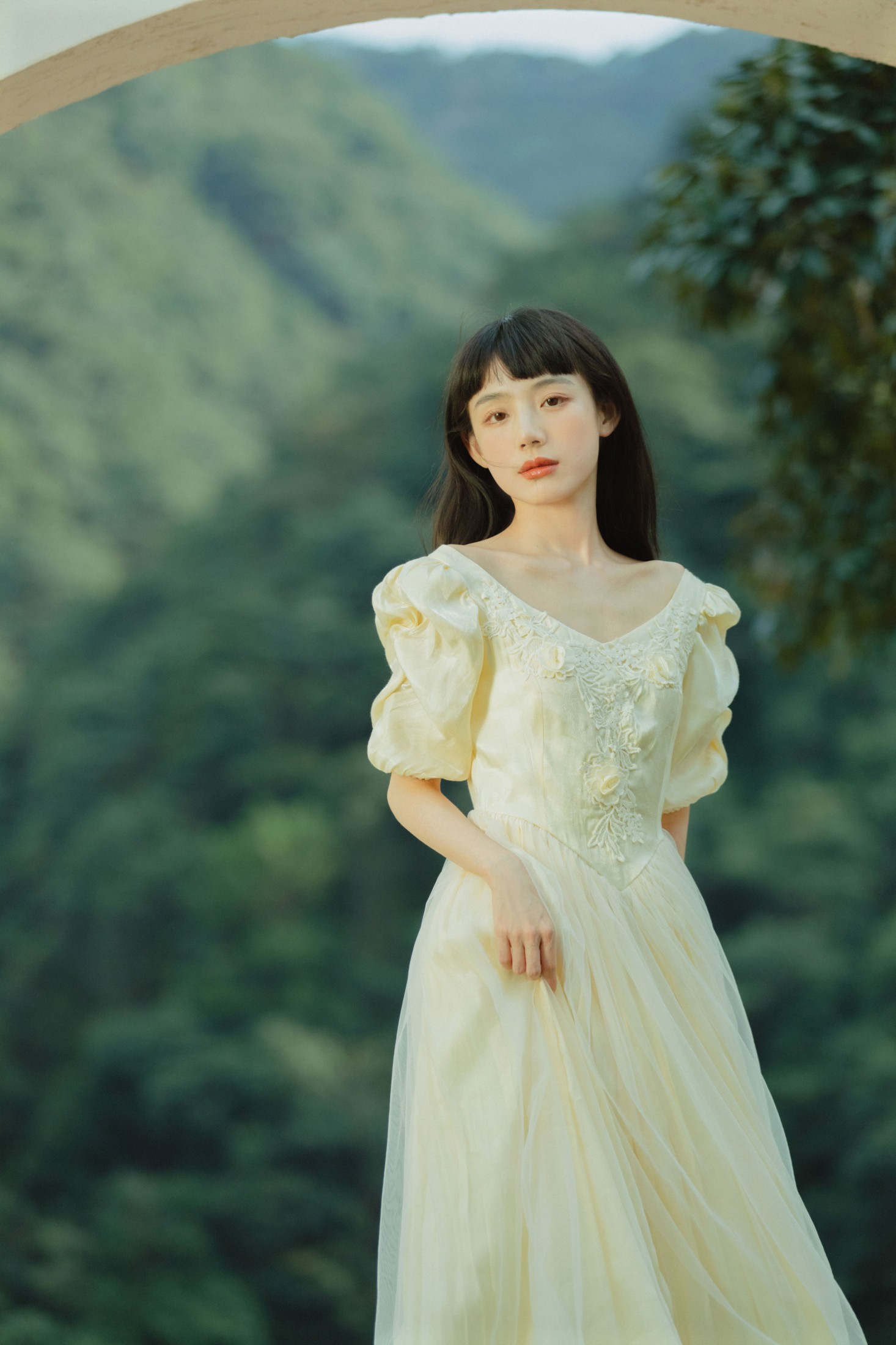 阳光与裙角