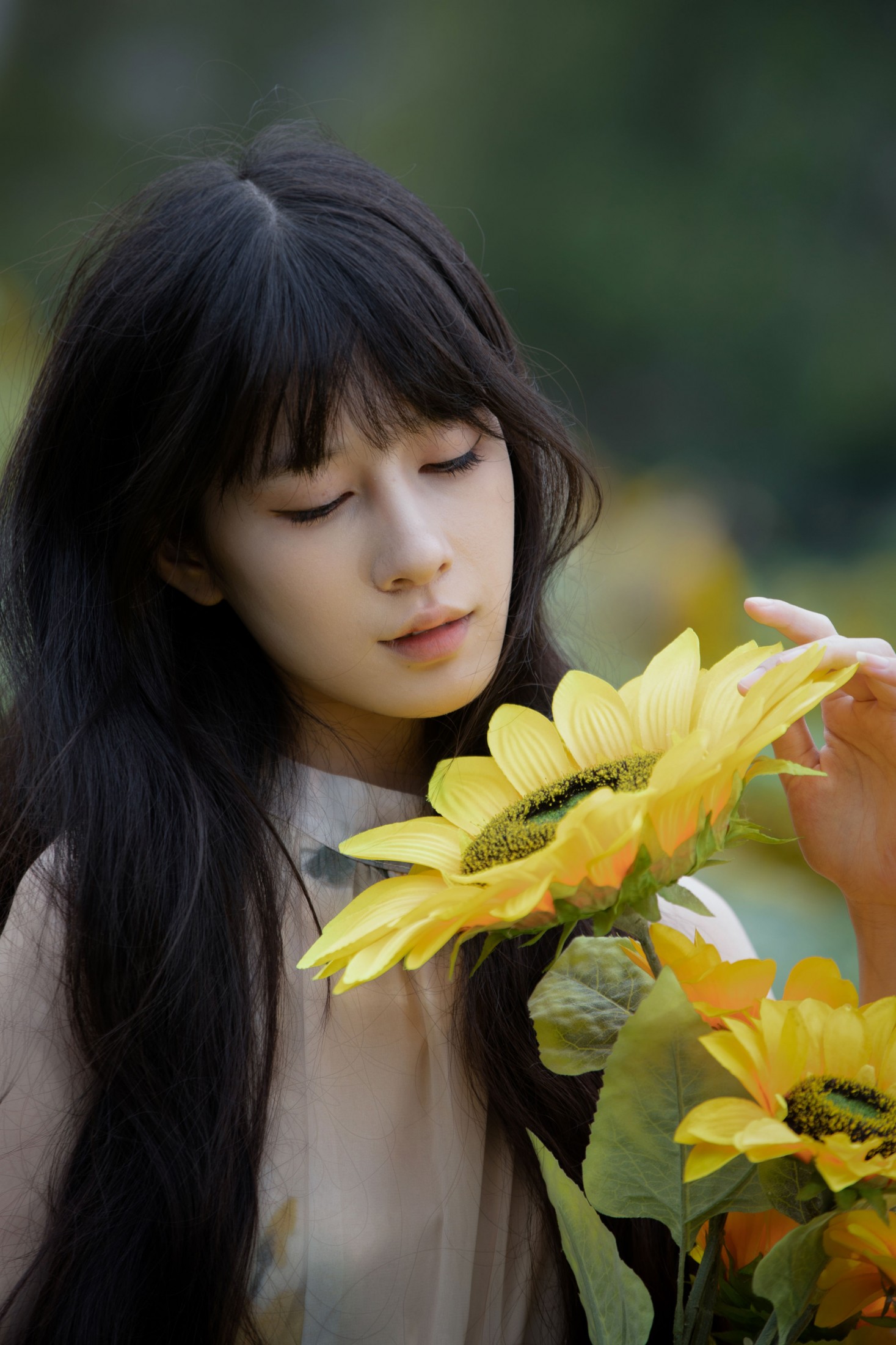 叶子 – 《向日葵少女》[12P]