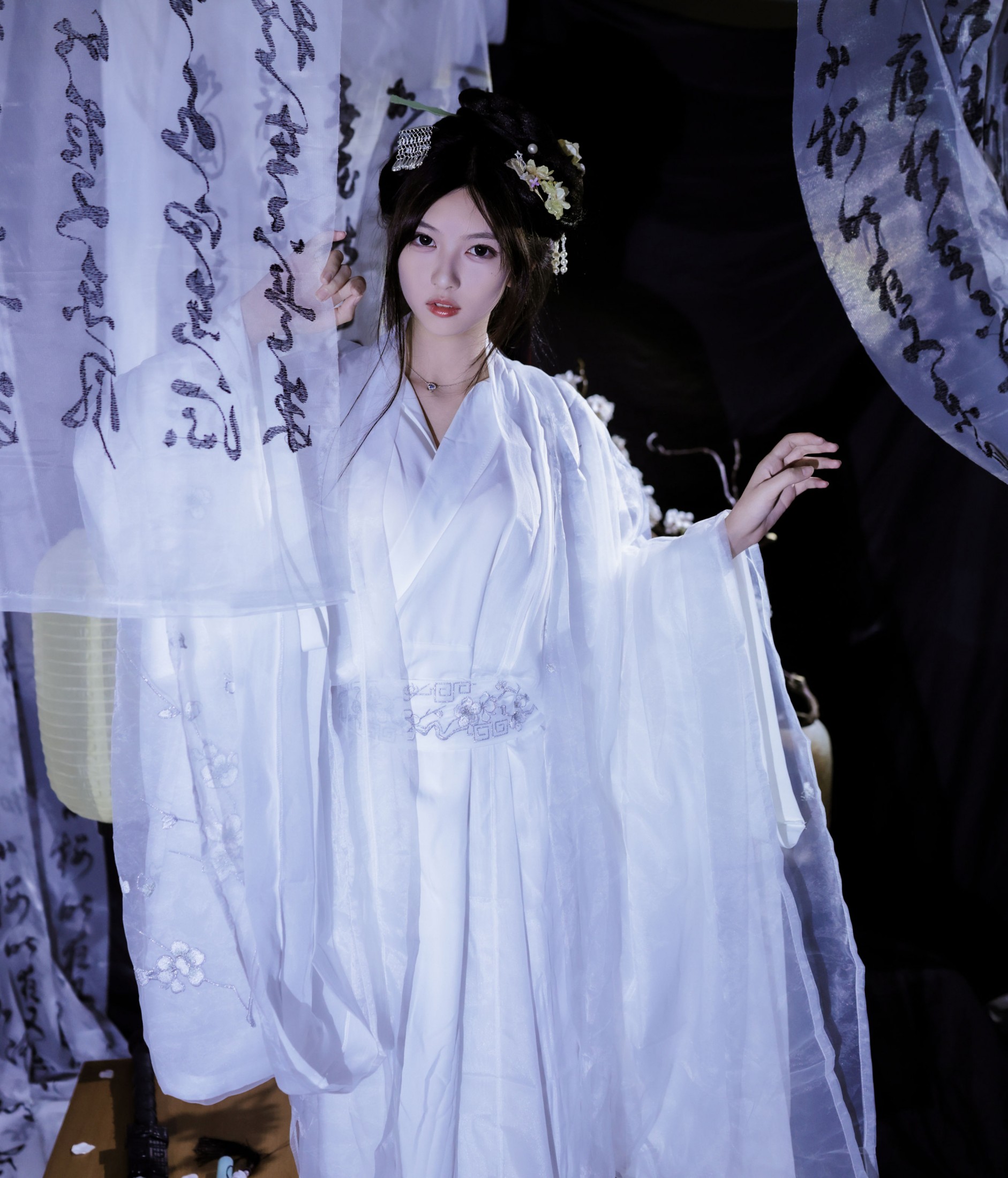 盖盖 – 《梨花》[24P]
