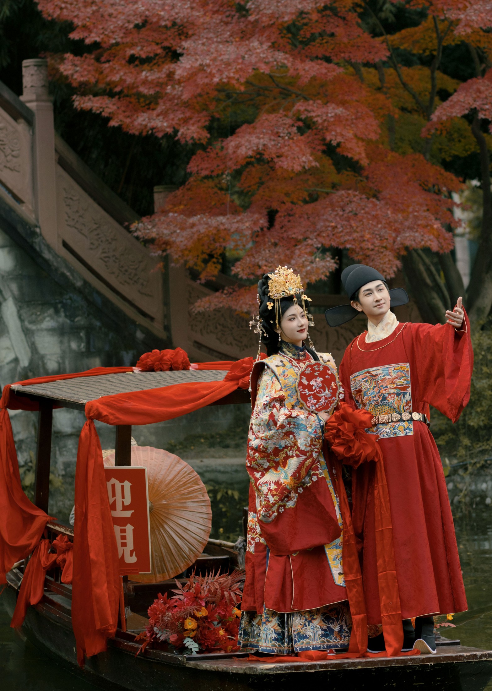 – 《良缘由夙缔 佳偶自天成》[9P]