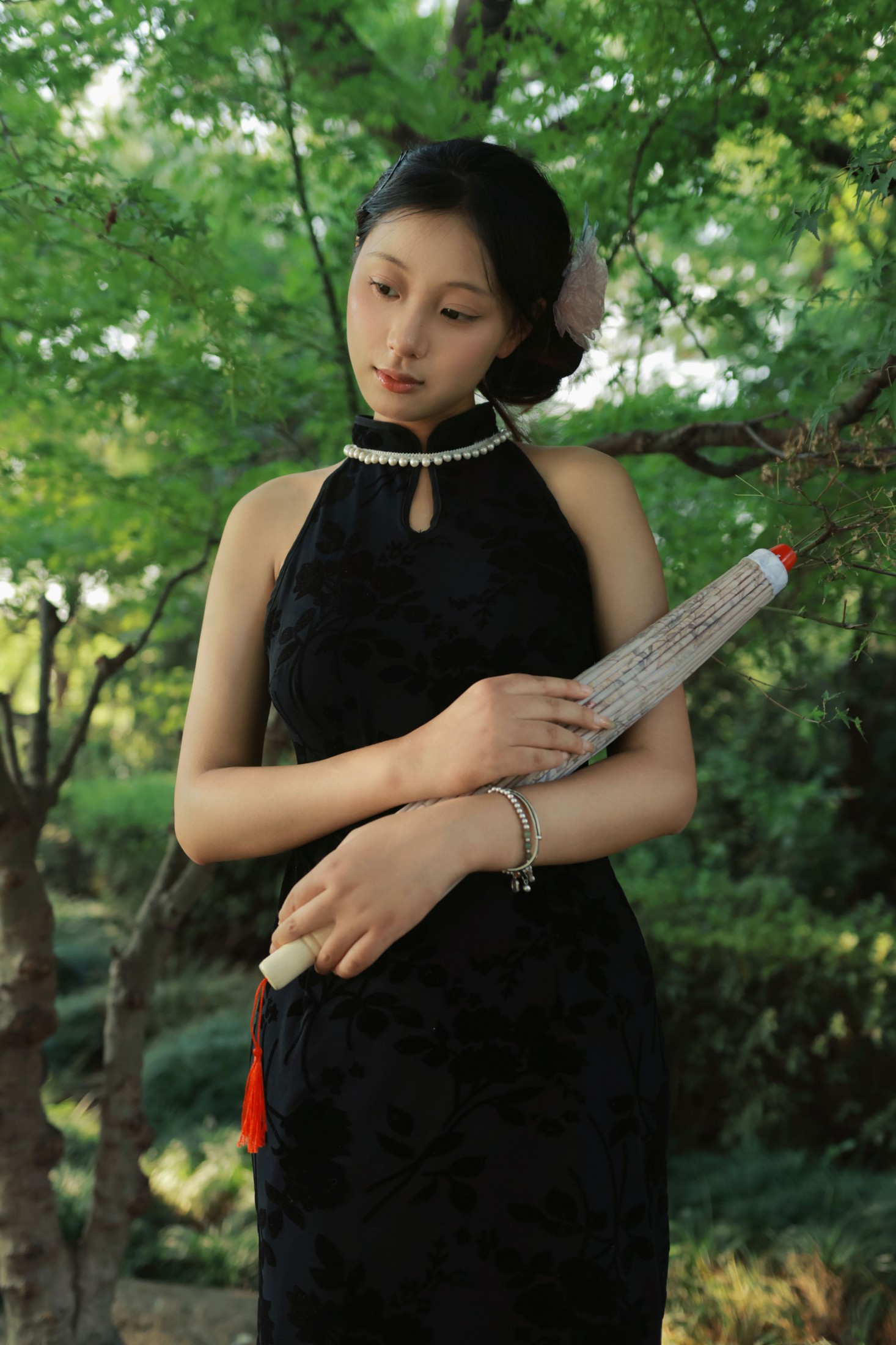 小u – 《湖边旗袍》[46P]