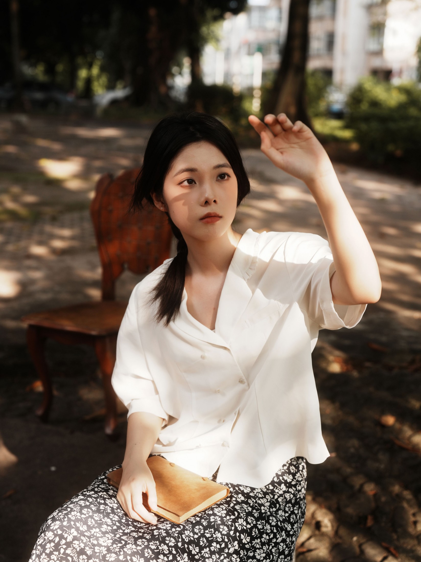牛皮日记里的花香