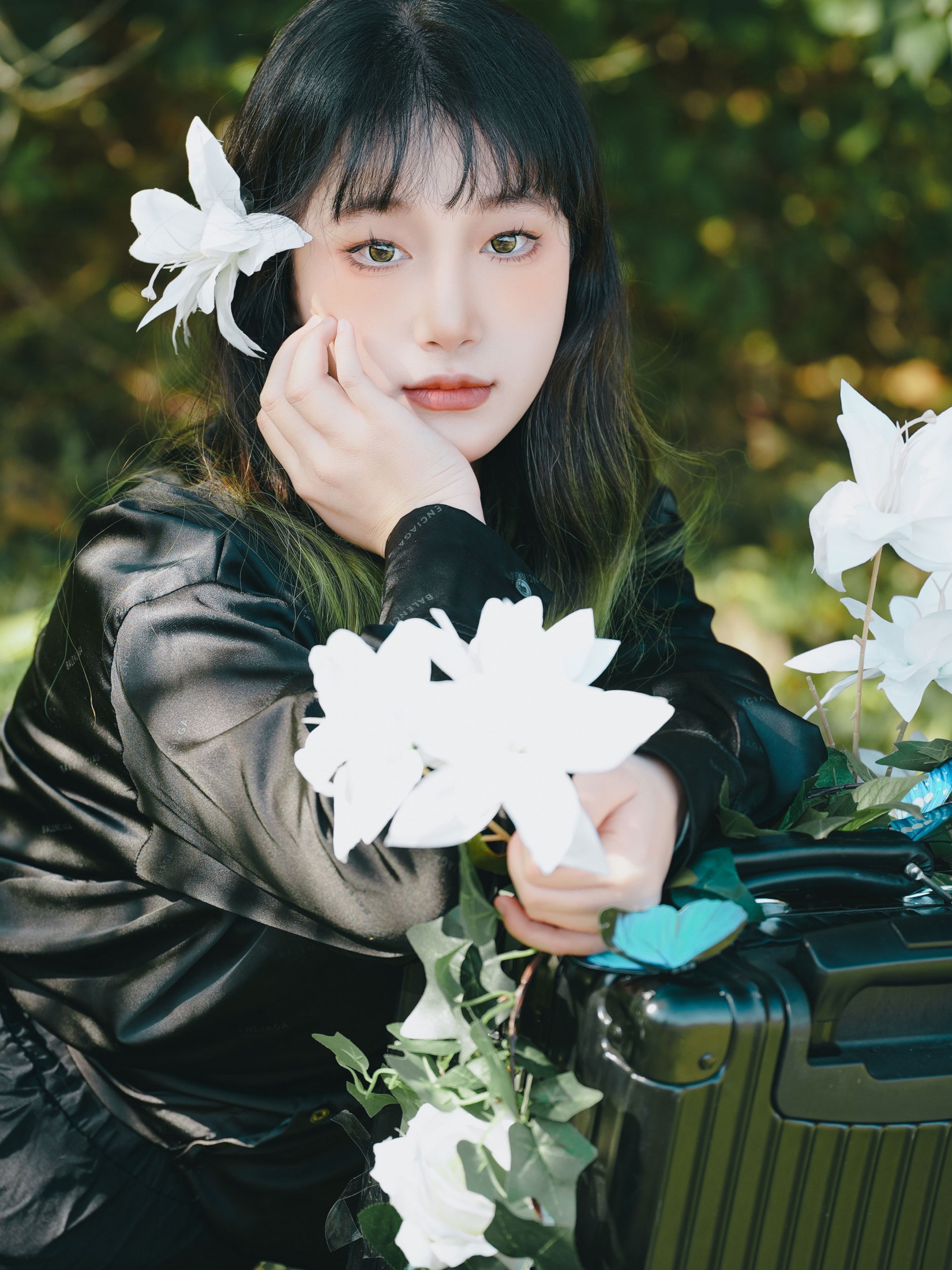 – 《比记忆更遥远的是你》[48P]