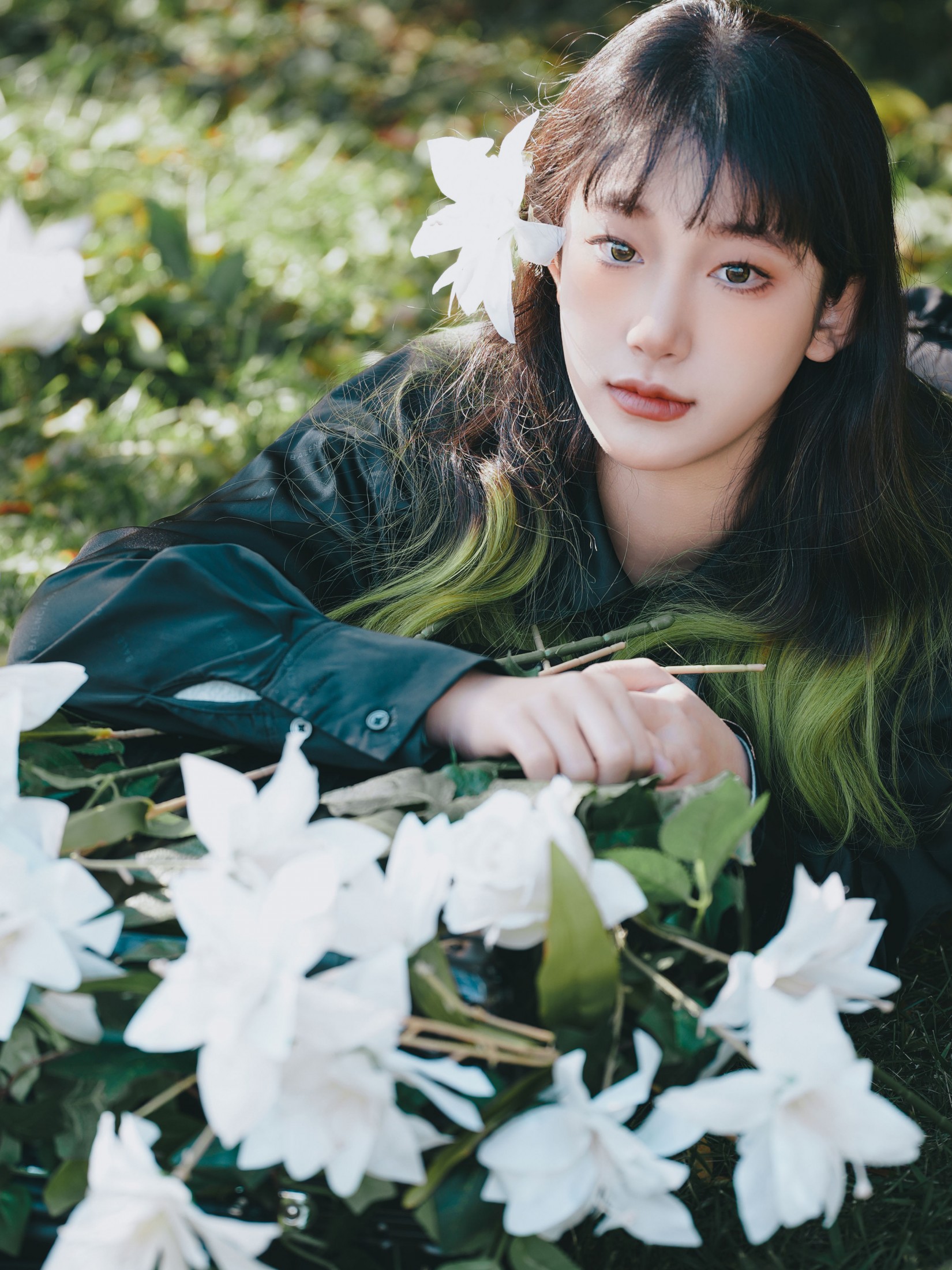 – 《比记忆更遥远的是你》[48P]