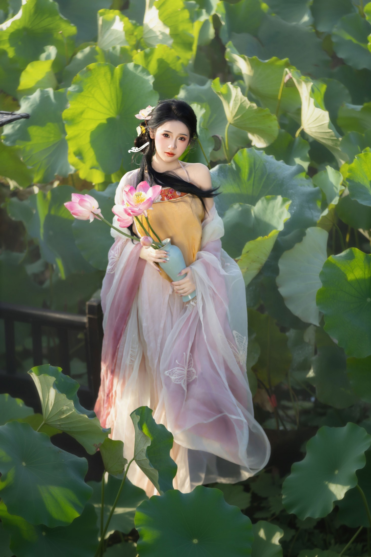 – 《荷香沁骨，美人入画》[13P]