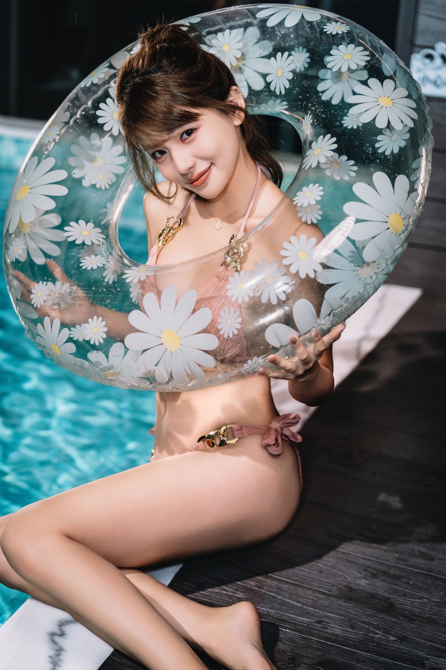 泳池拍照，美到爆！！