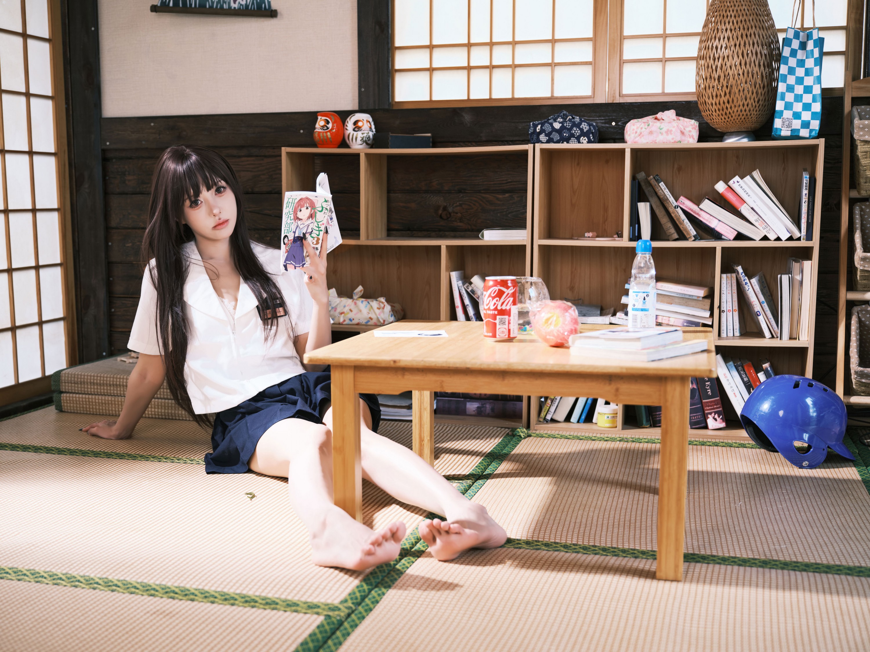 和屋里的JK少女
