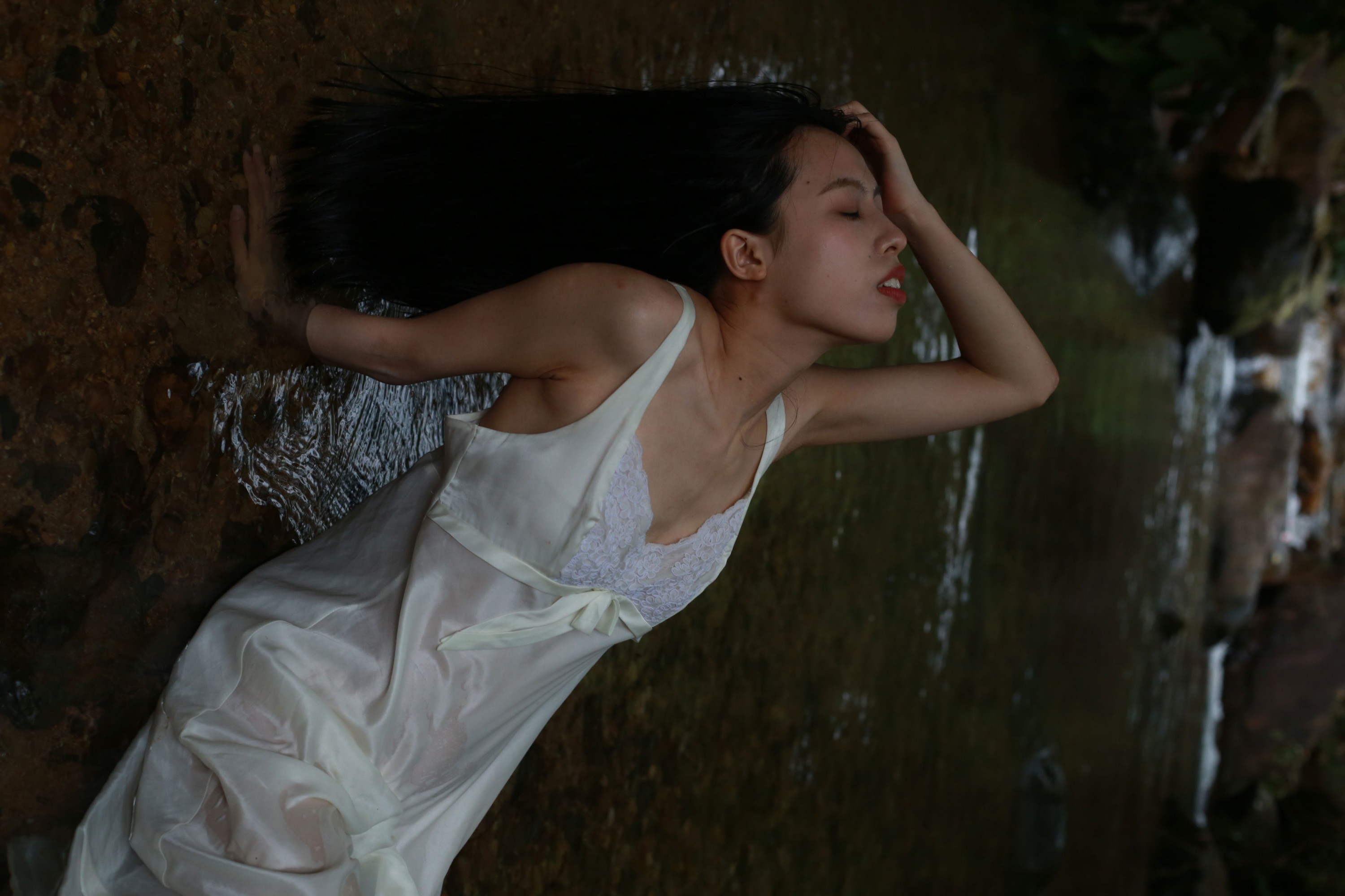 – 《小溪2》[17P]