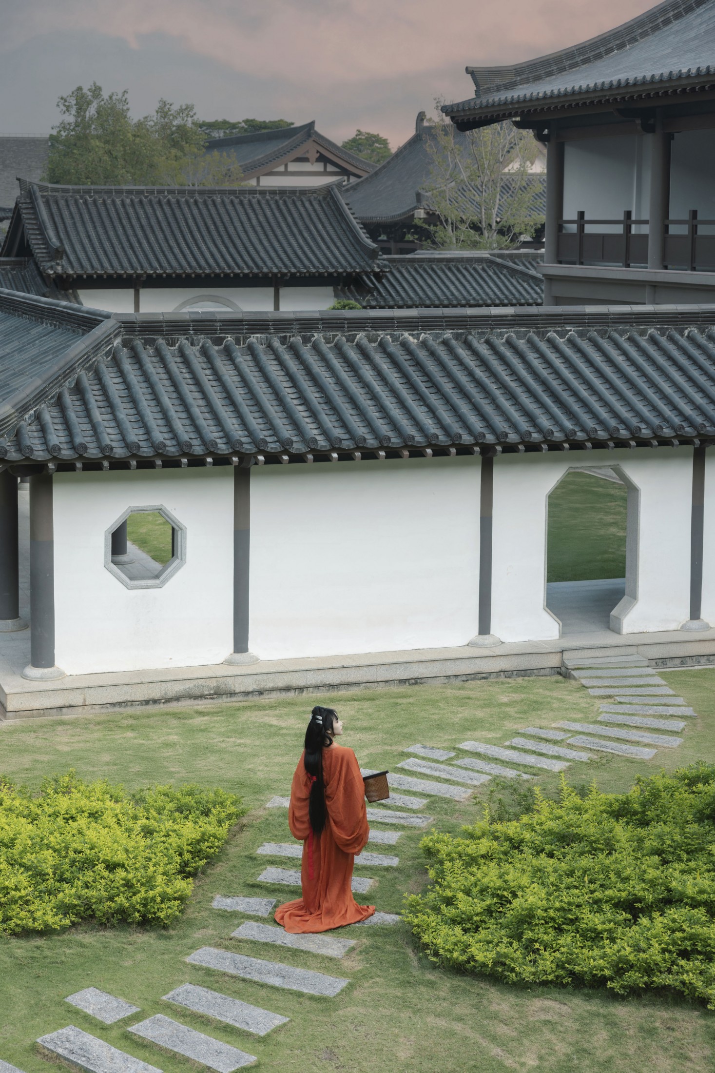 简小橙 – 《魅影》[44P]