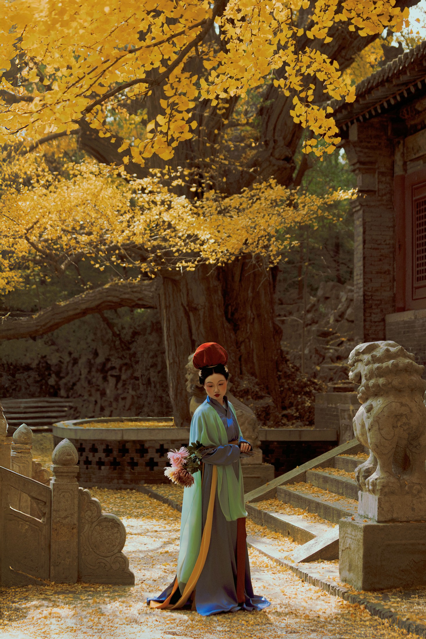仿晋祠宋侍女