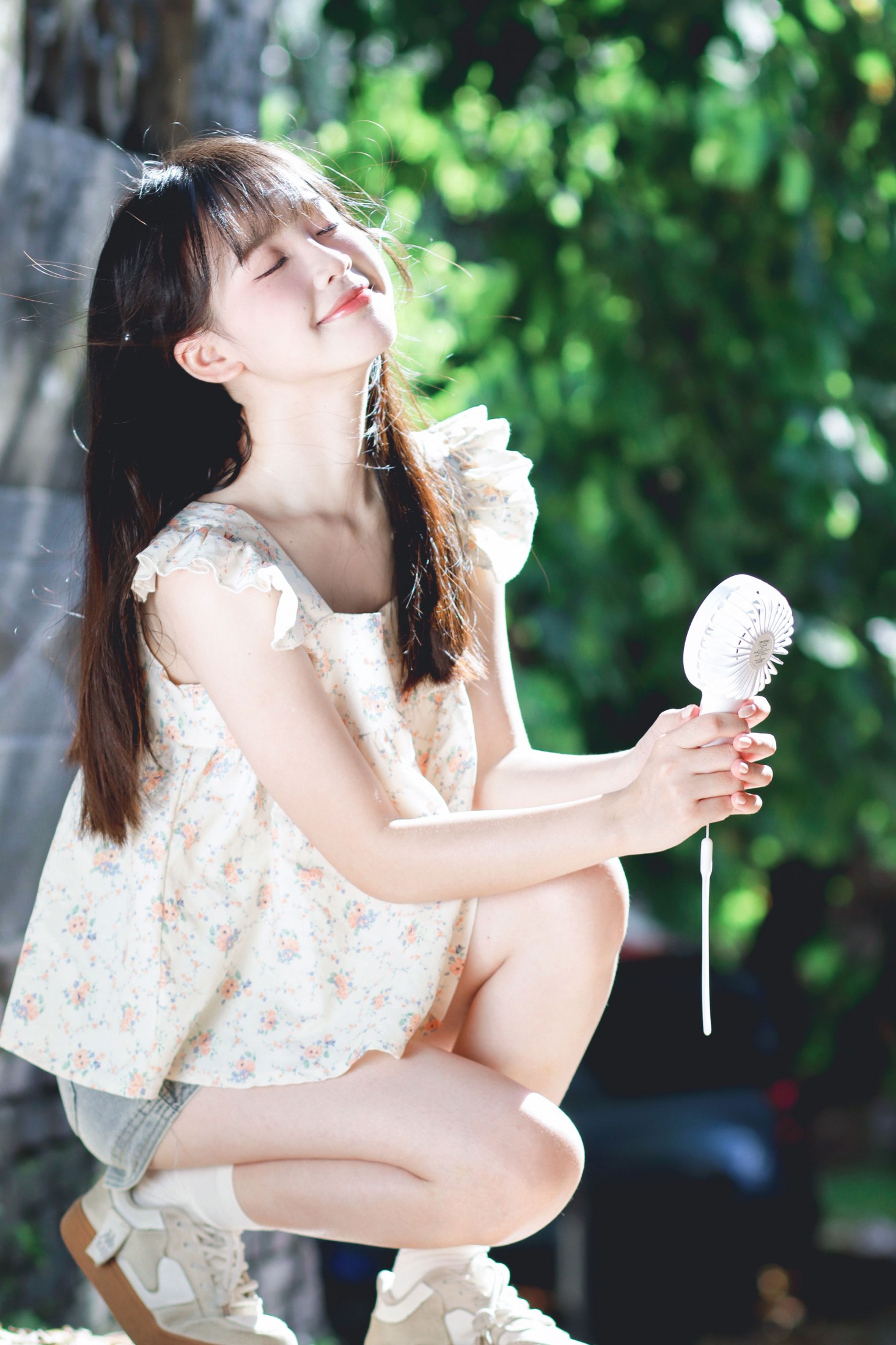 被光偏爱的少女
