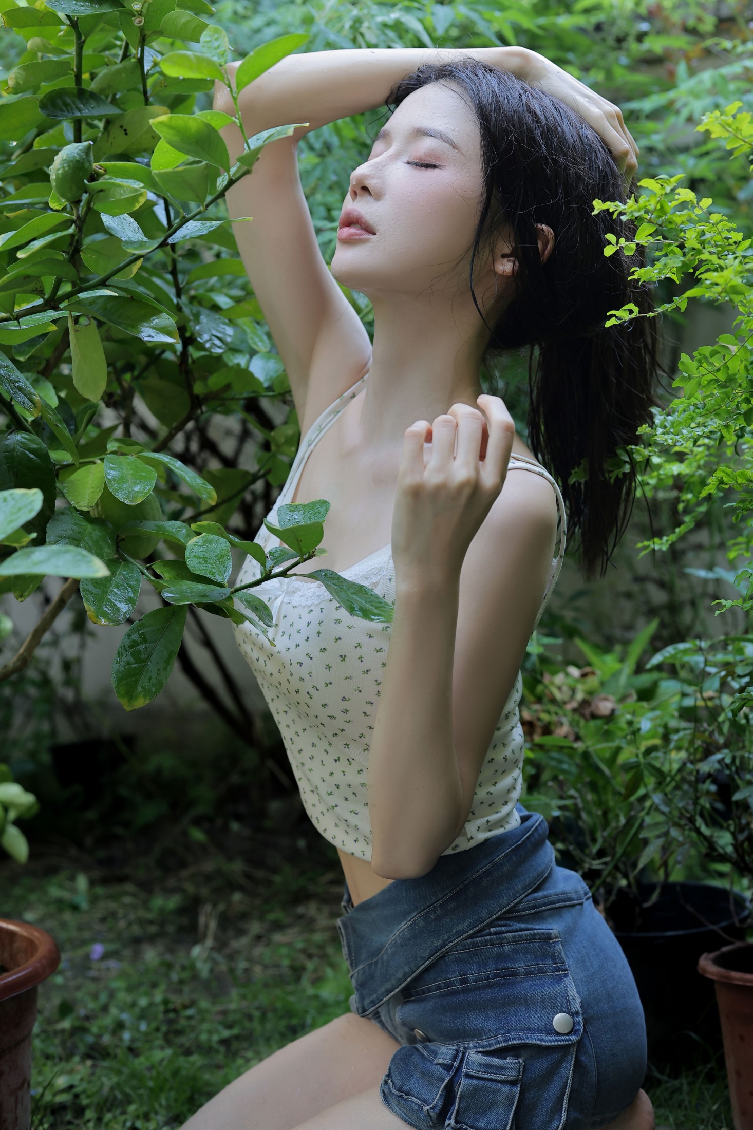 汗水浸湿的夏