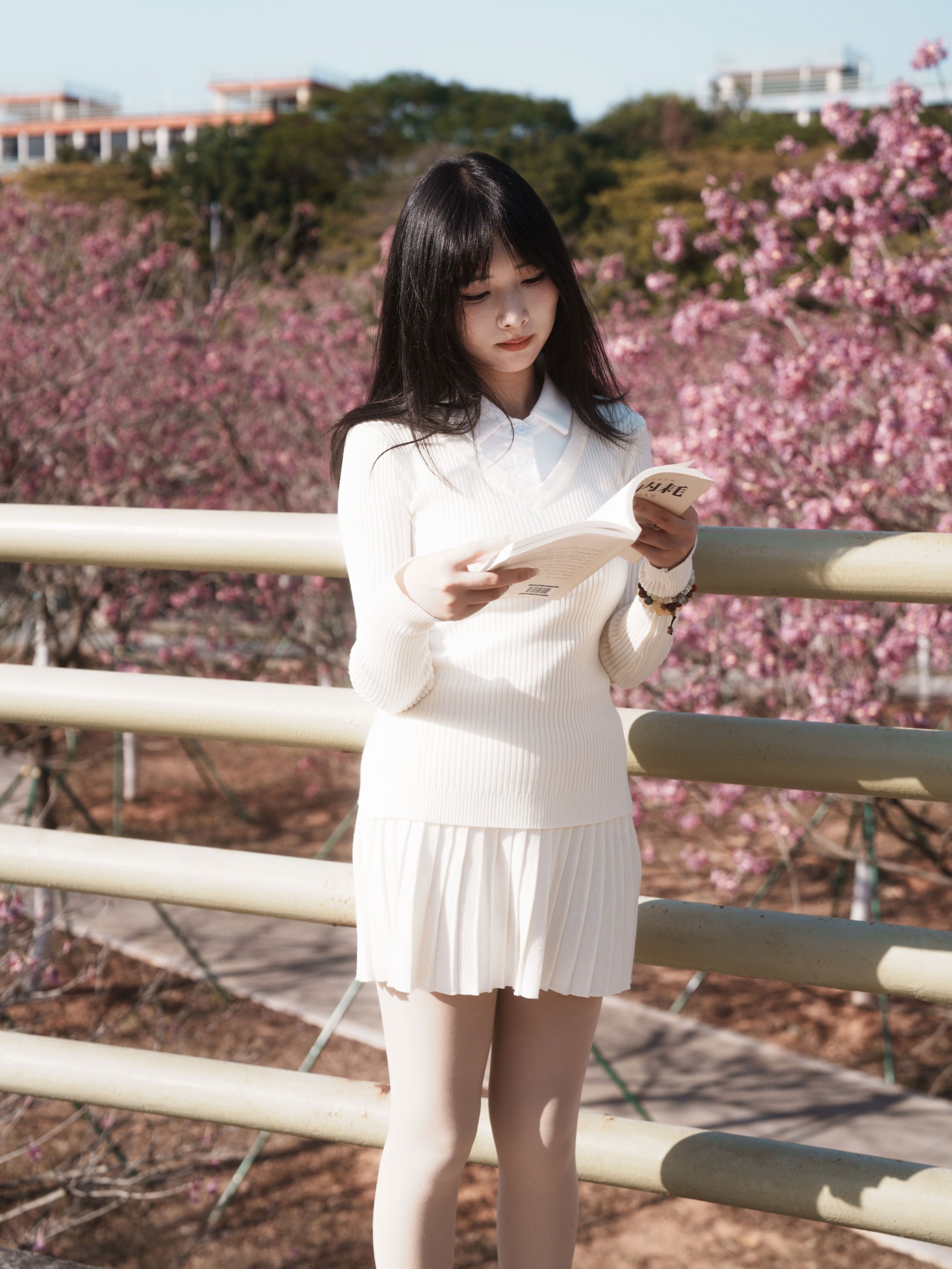 《光有光的来意》[47P]