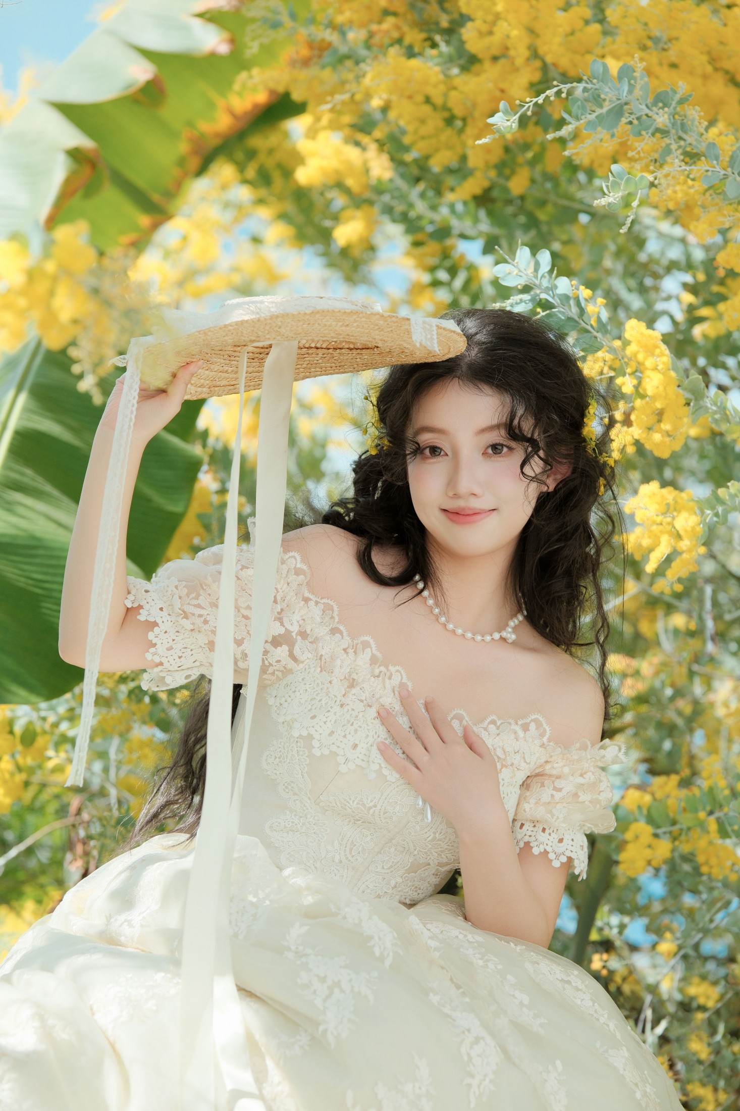 金合欢树下的法式少女
