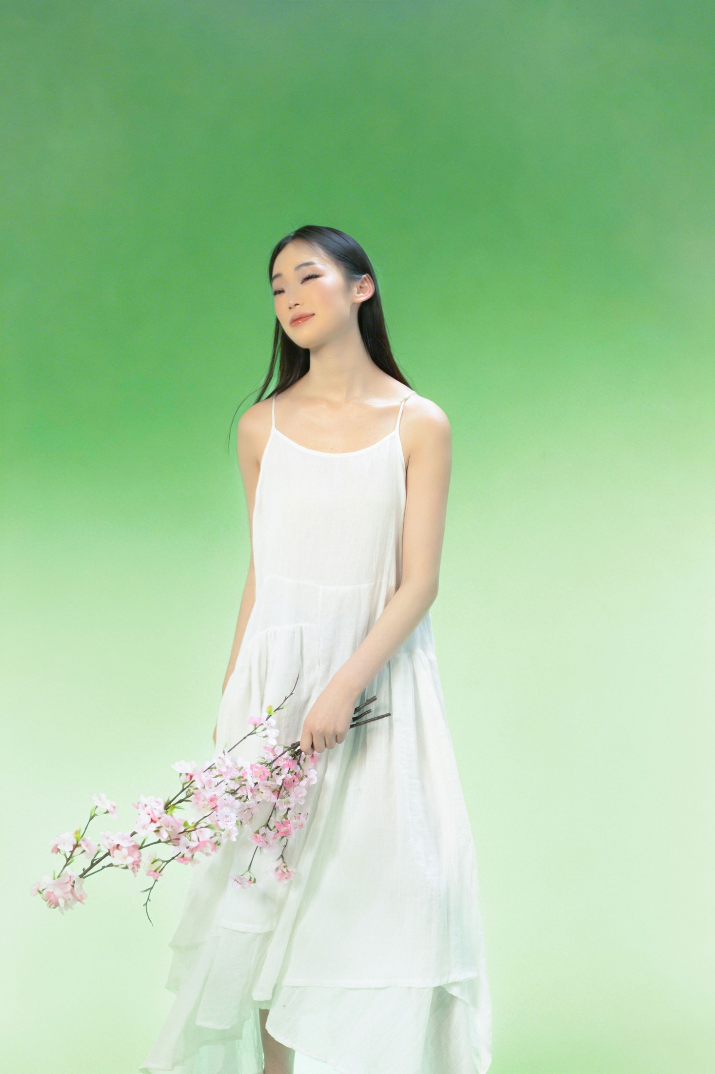 Sivan – 《春意写真》[10P]