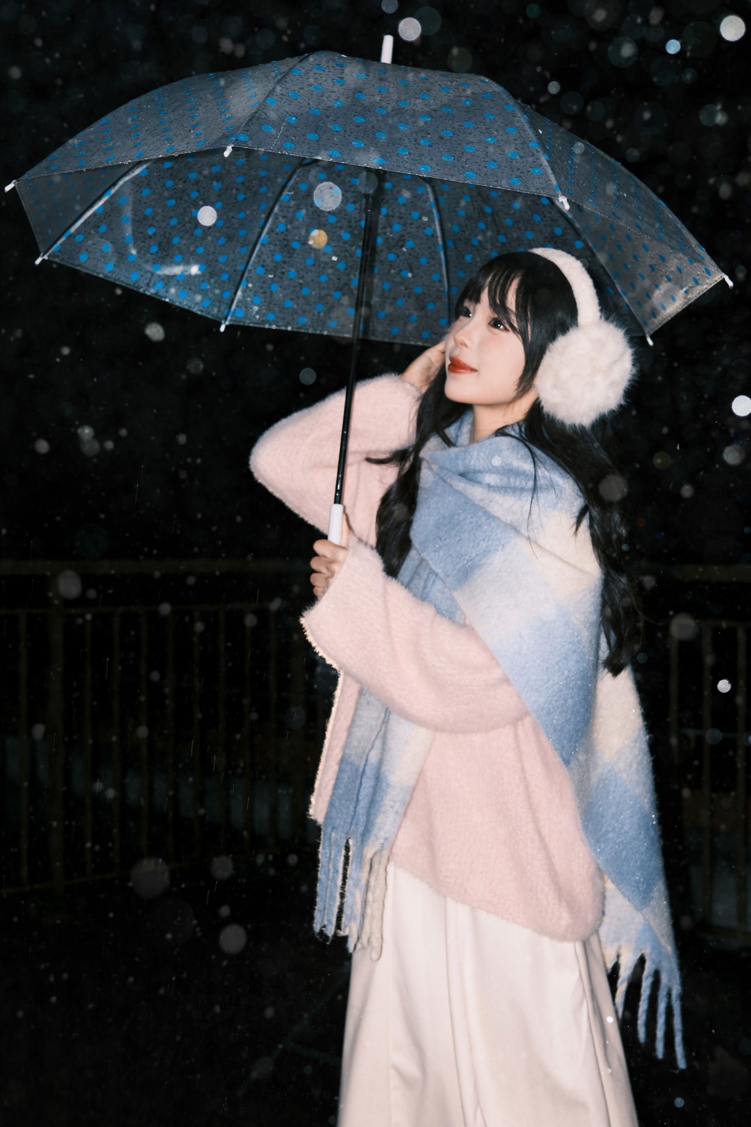 四月泡芙 - 《我在细雨里漫游》[9P]