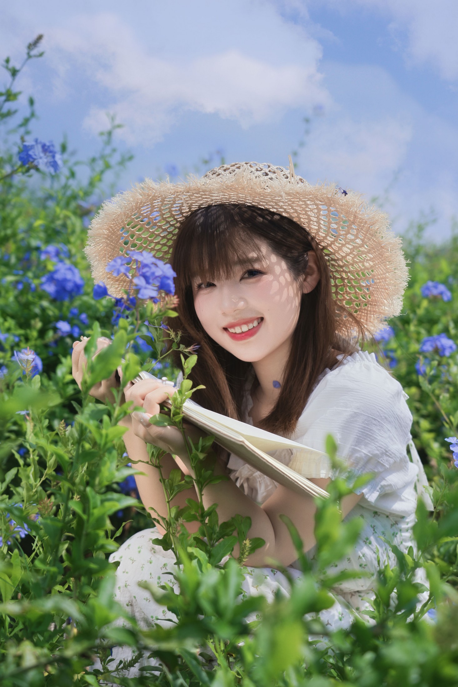 呆头飞鹅 - 《春日限定蓝花田写真｜把夏天穿在身上》[51P]