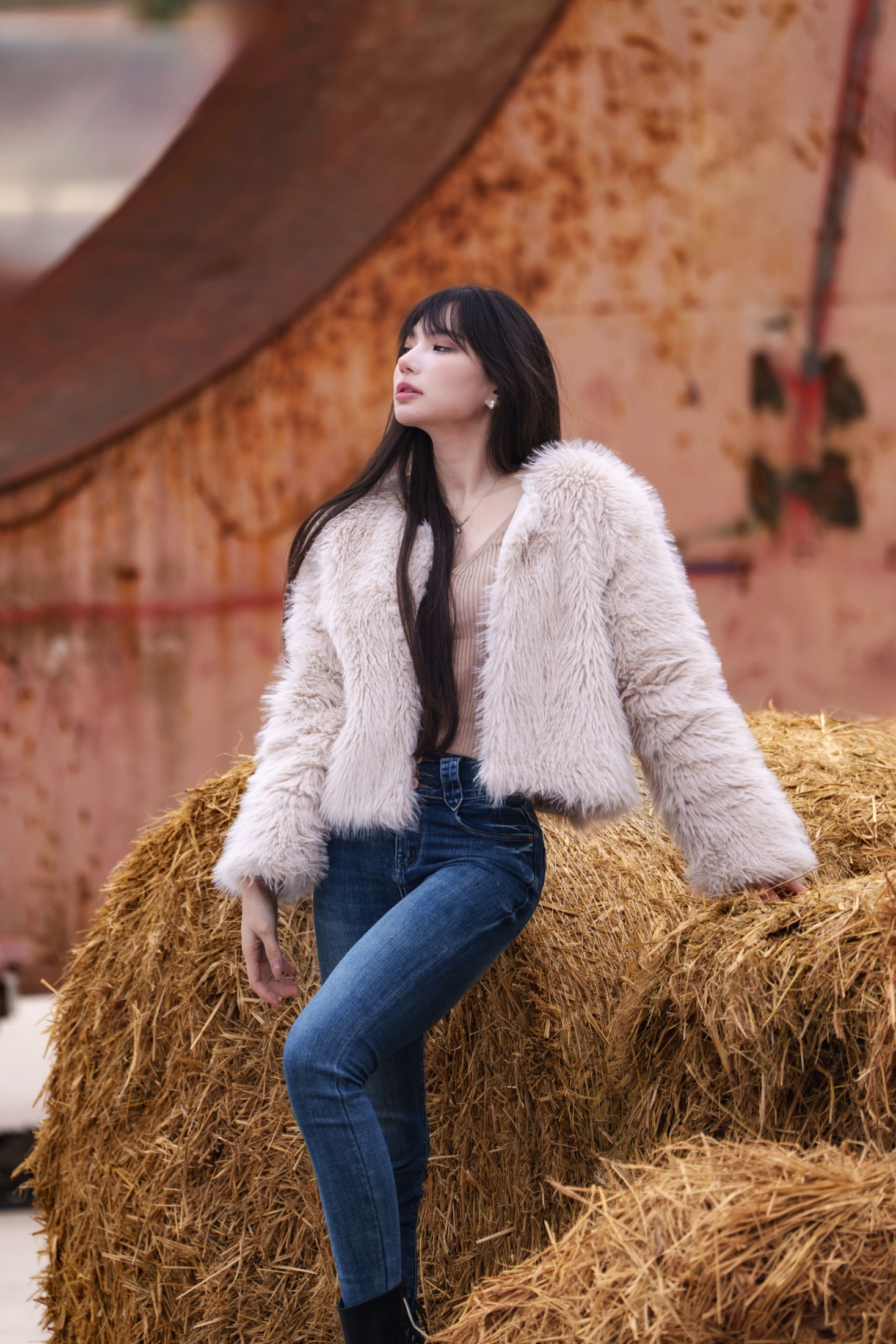 Krissy - 《工业风美女》[21P]