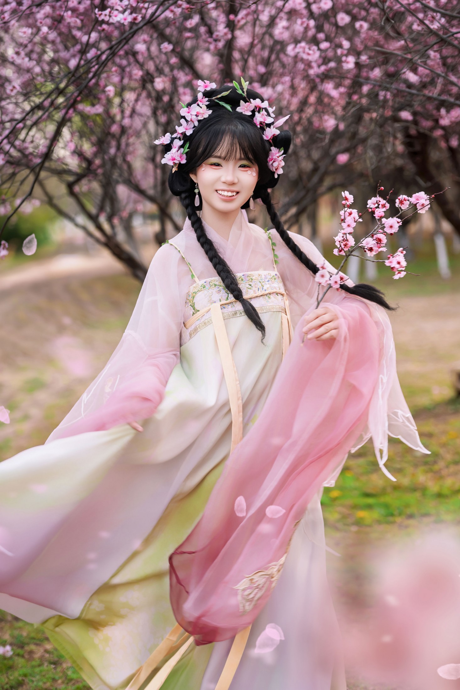 珠珠 – 《春樱赴约，桃气少女》[10P]