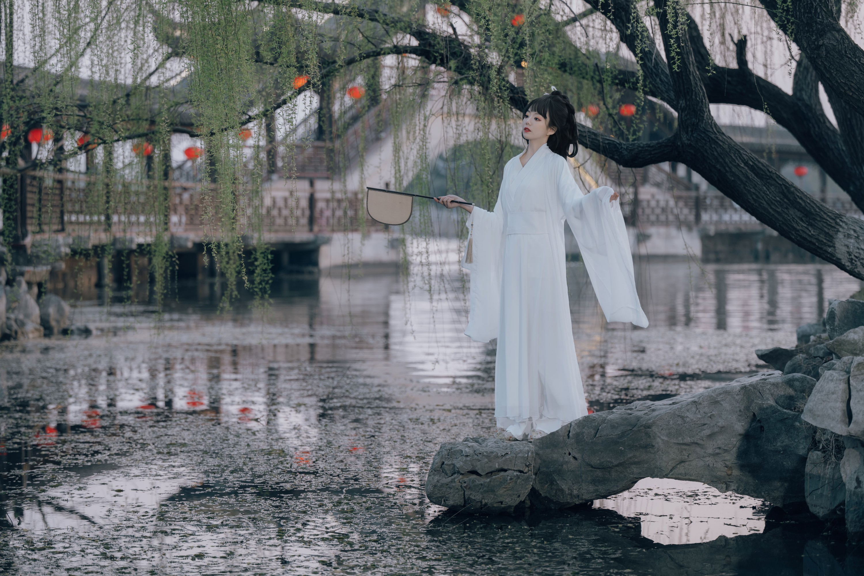 佳佳 – 《江南春信，白衣归》[34P]