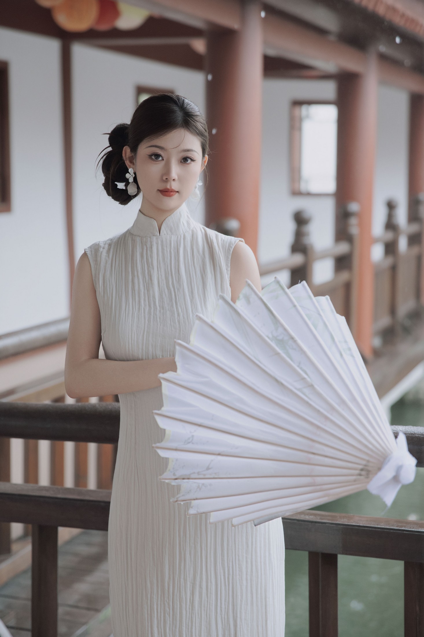 《雨天游园》[14P]