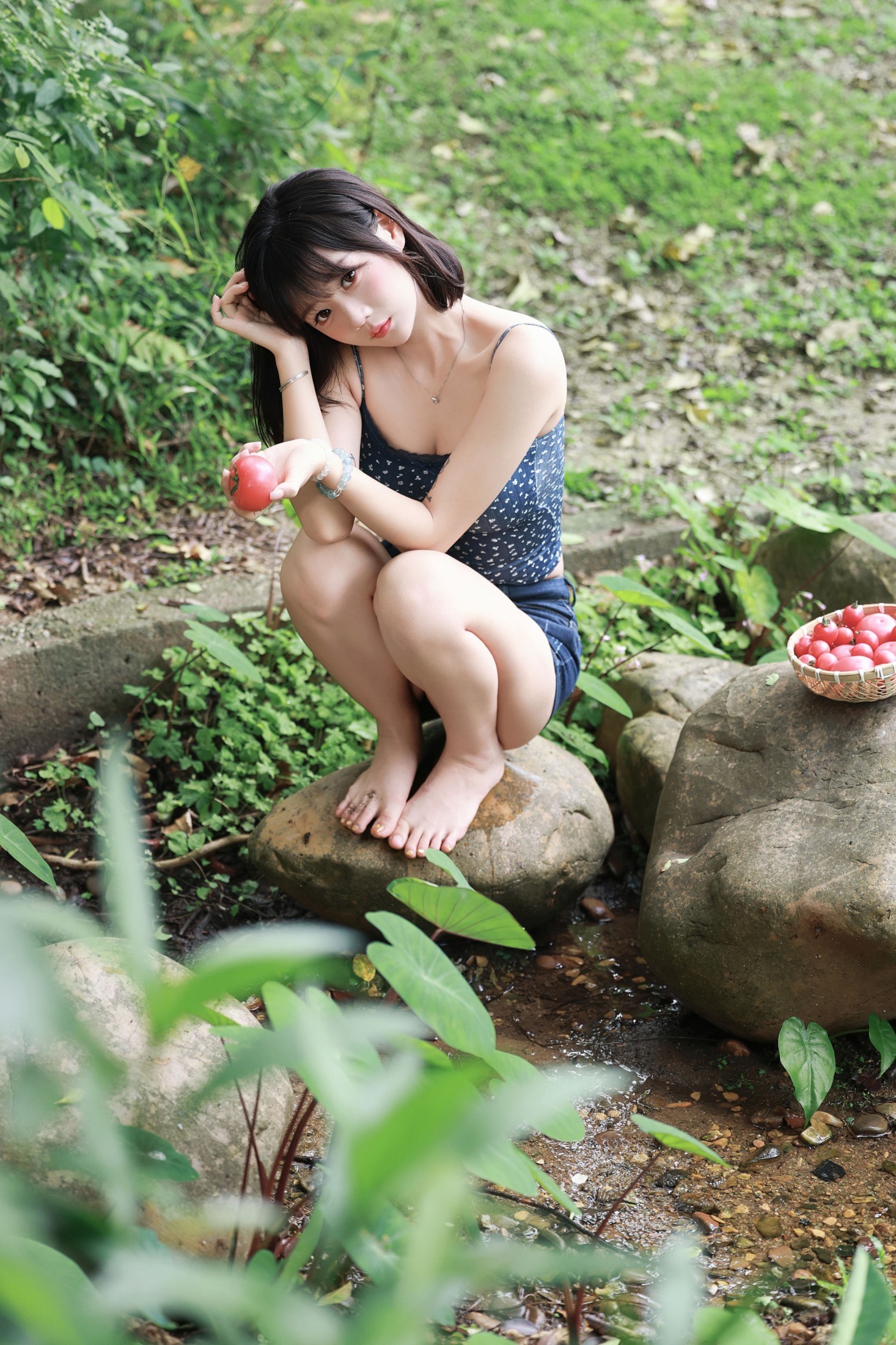 《溪边少女写真》[26P]