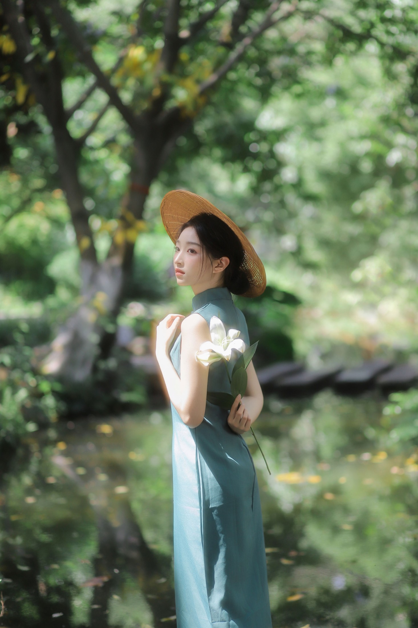《斗笠掩芳华》[26P]