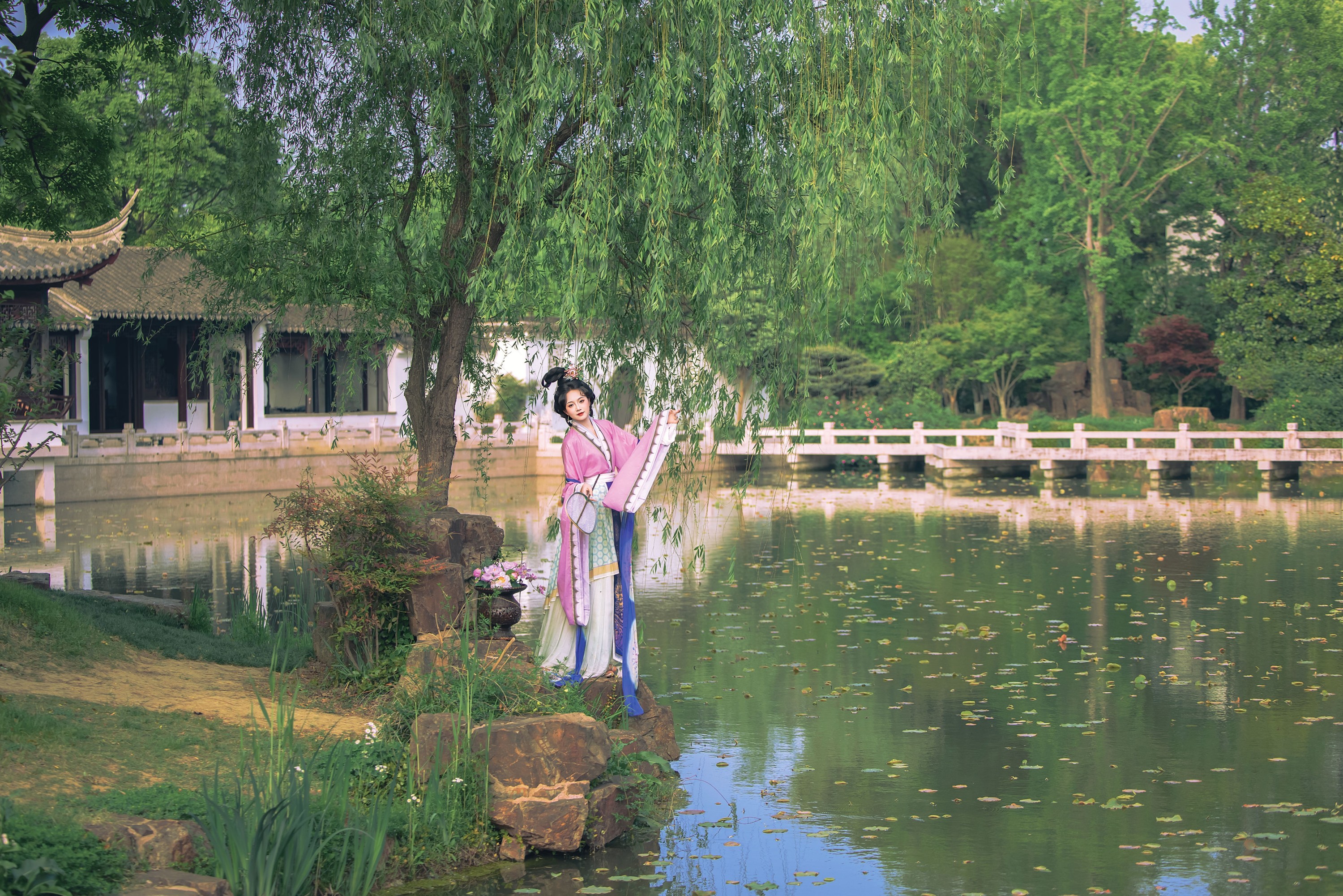 《一柳一人间》[14P]