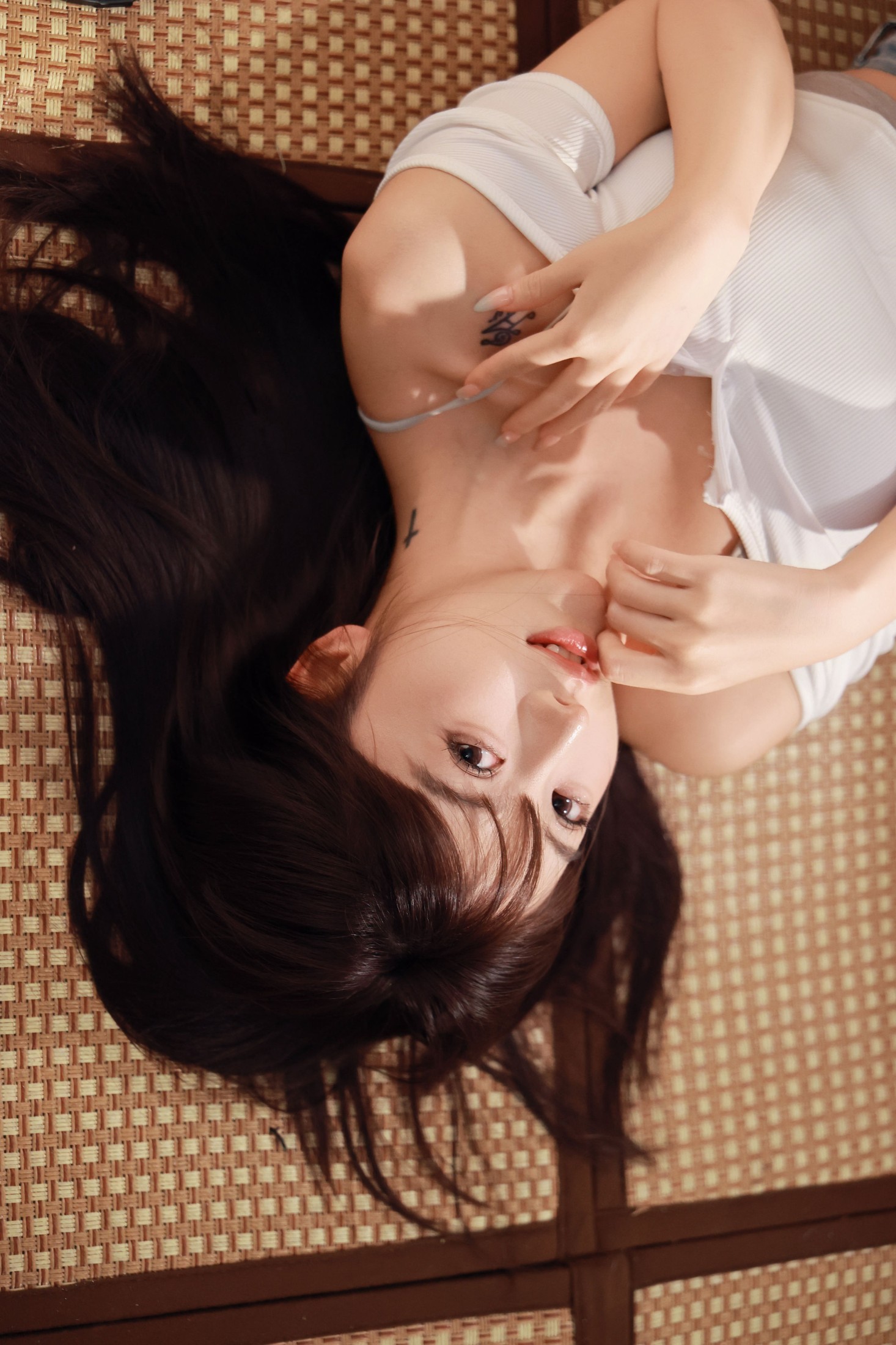 《谁懂啊！宅家拍的少女感也太绝了吧》[25P]