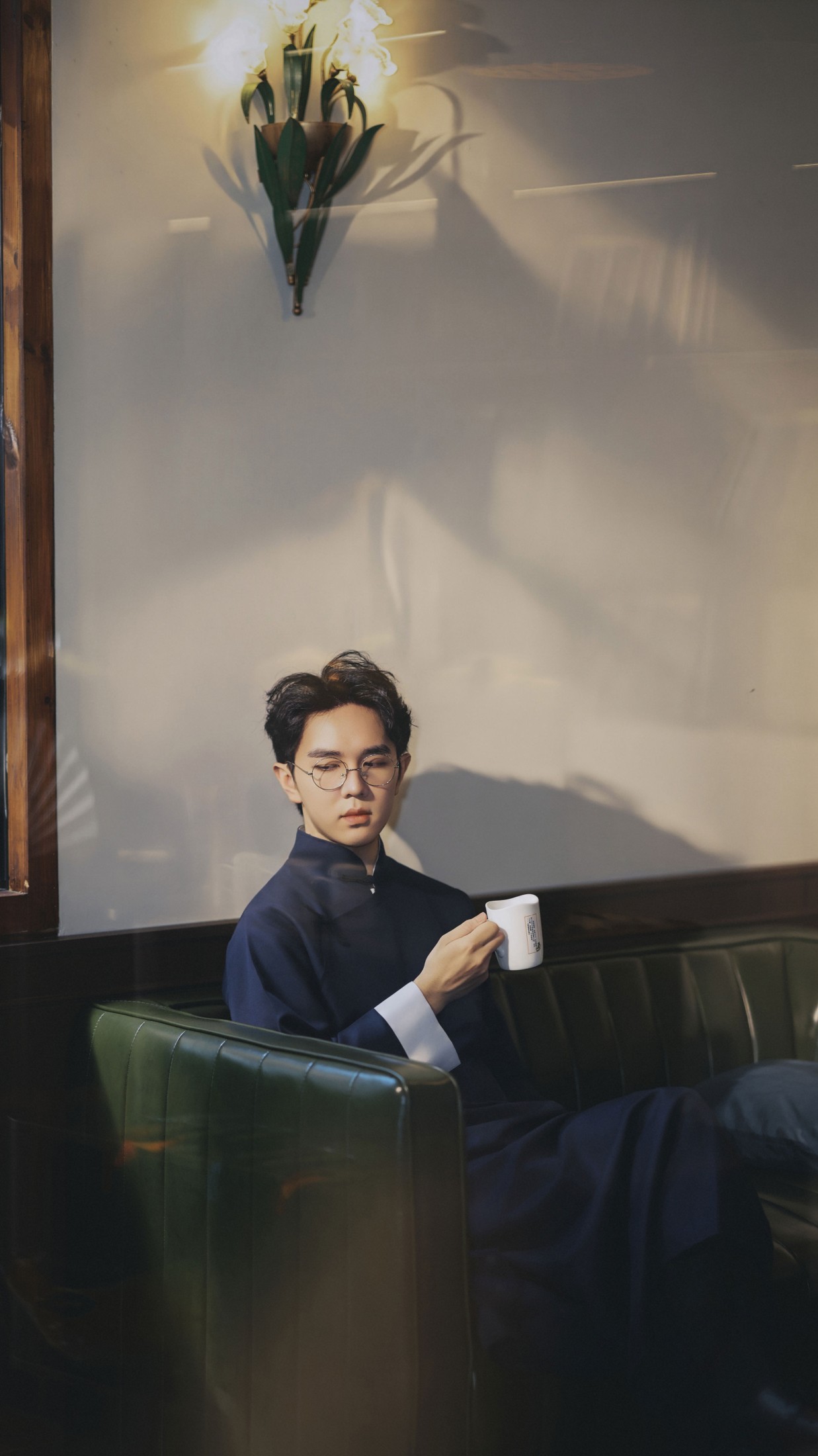 《书与咖啡、与少年》[9P]