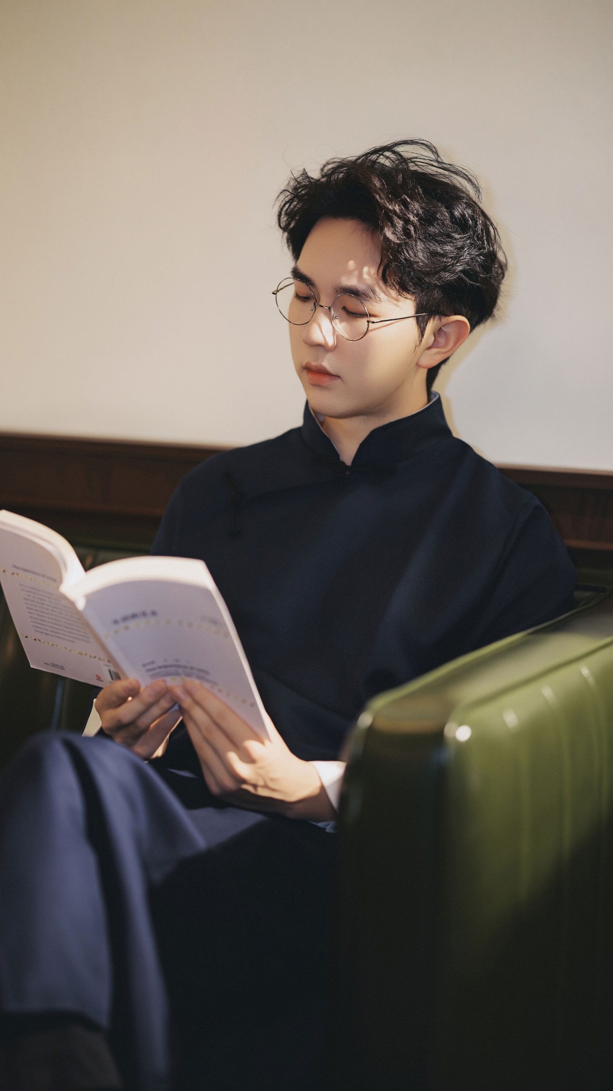 《书与咖啡、与少年》[9P]