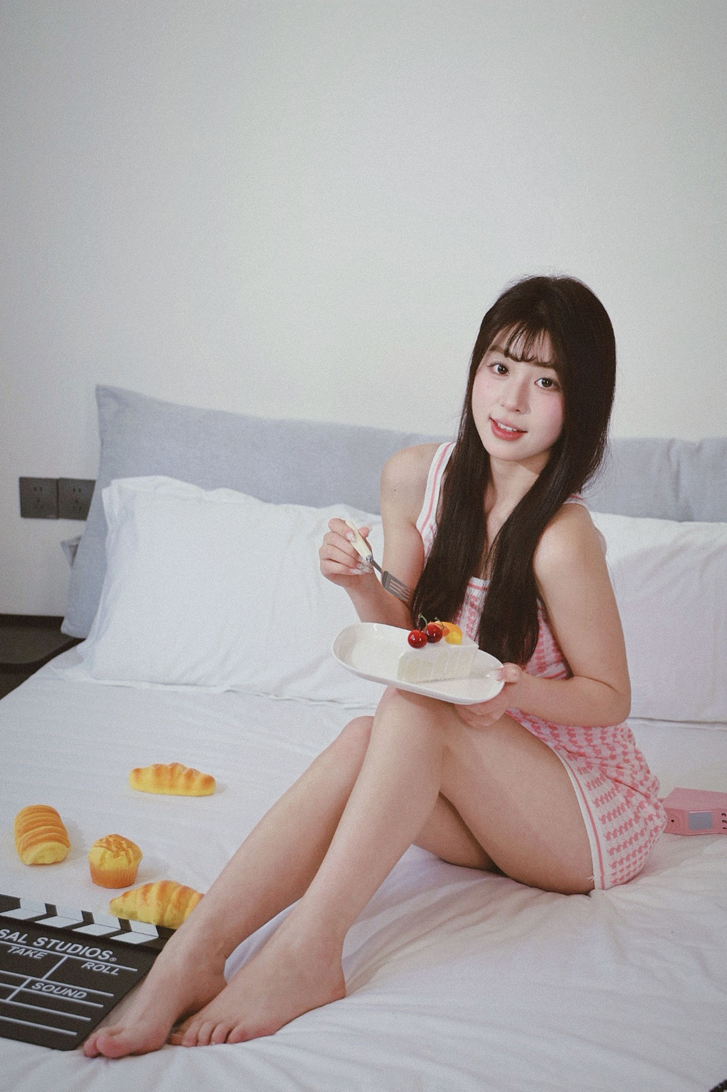 《纯欲写真 粉色连衣裙》[33P]