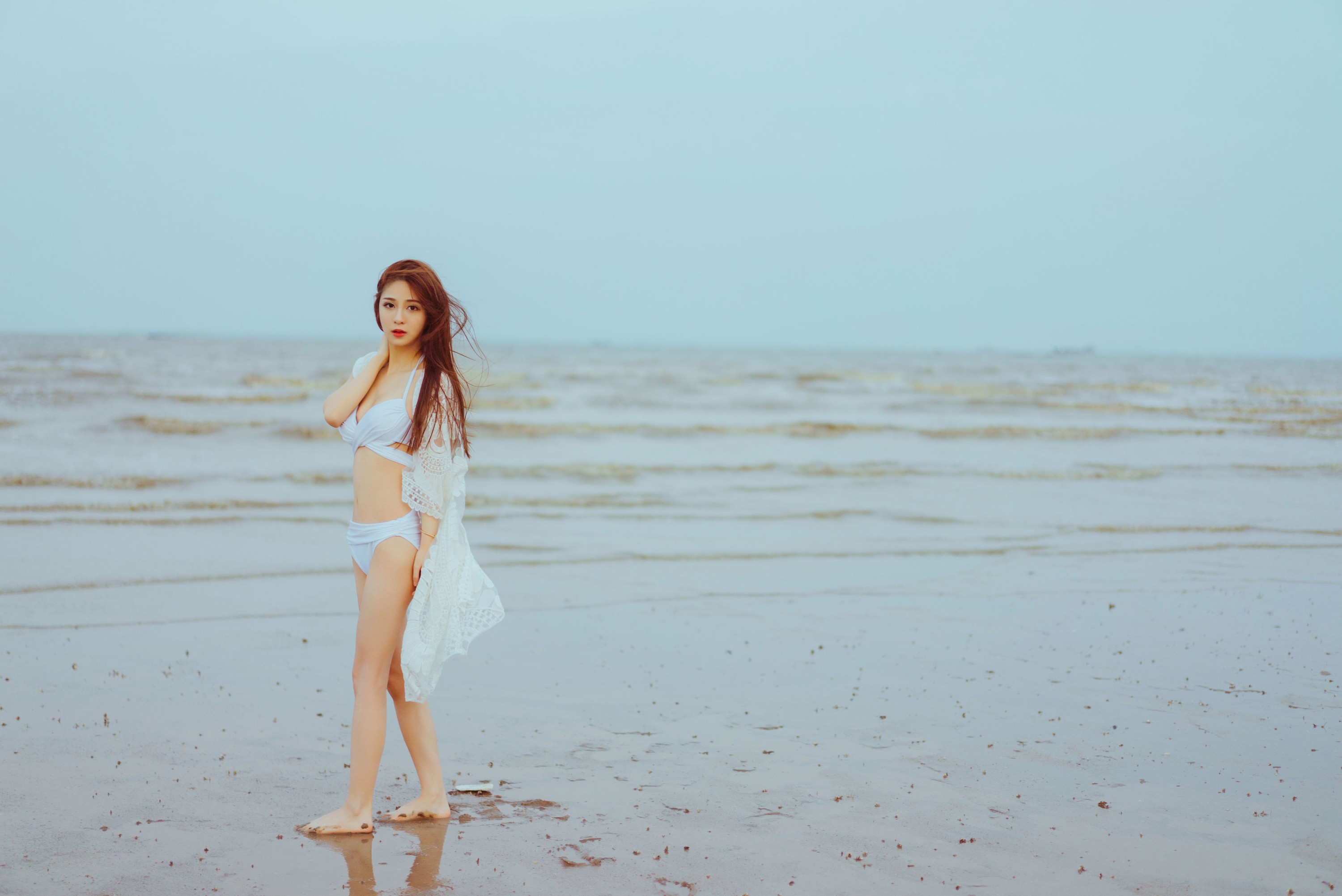 《海边漫步》[14P]