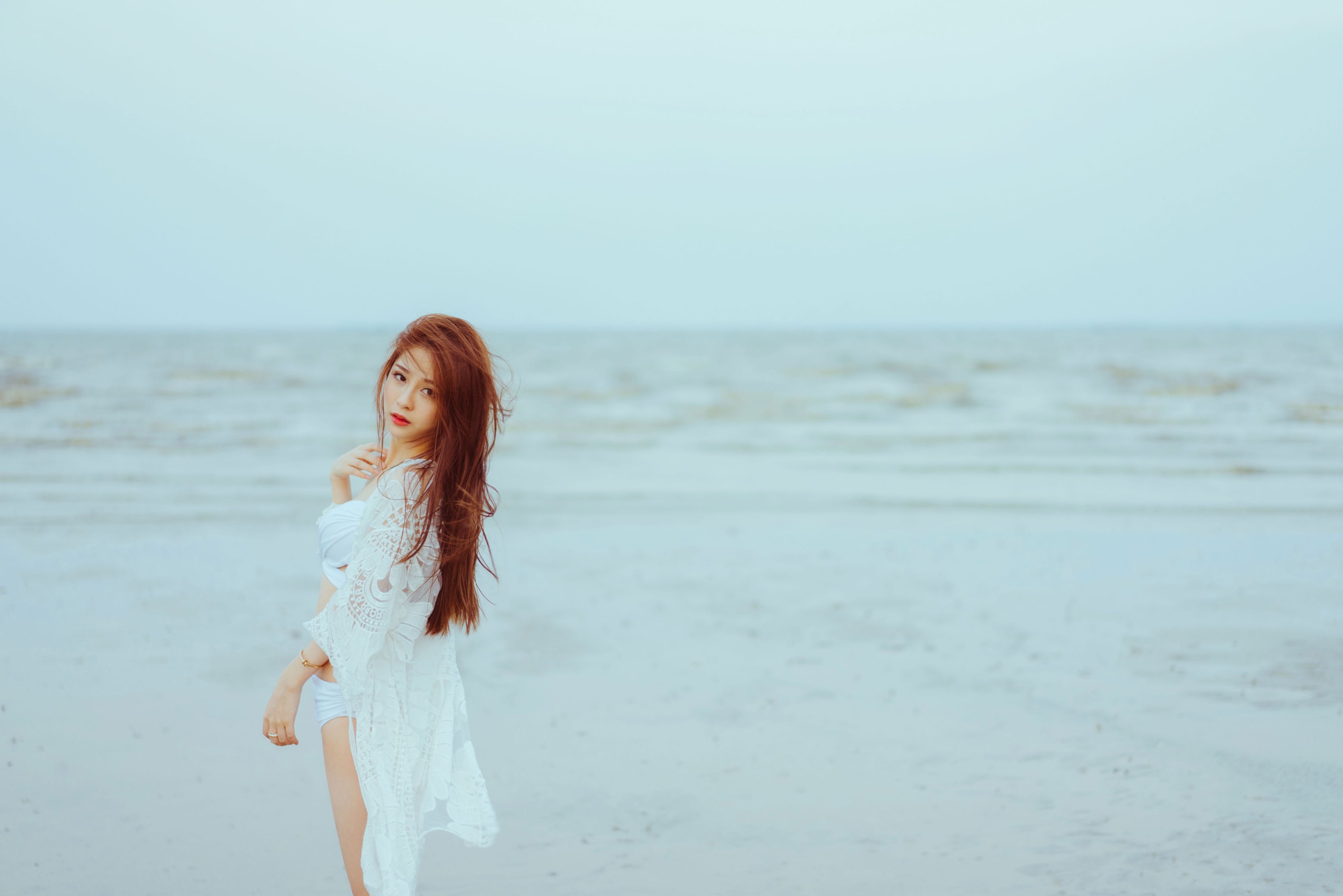 《海边漫步》[14P]