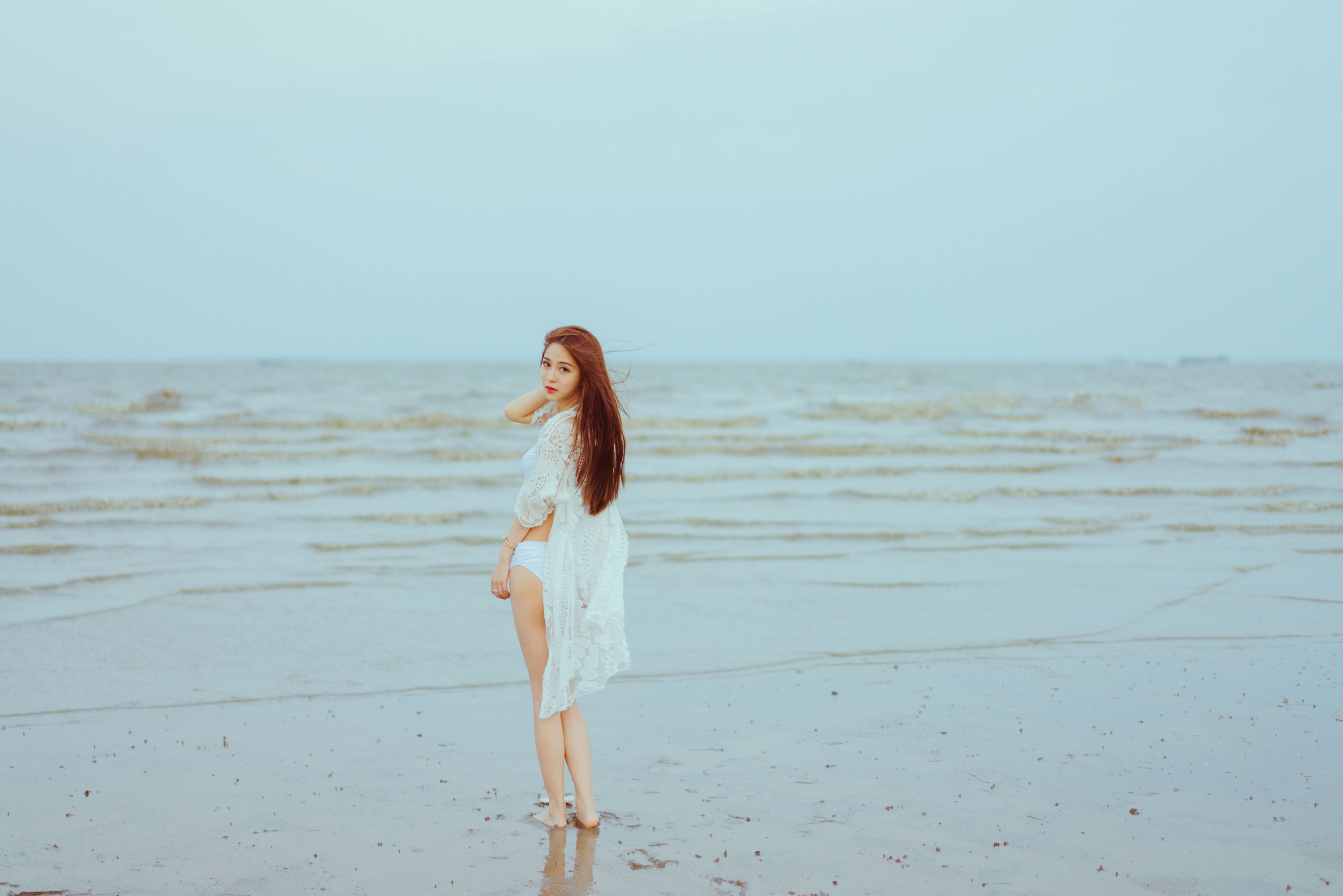 《海边漫步》[14P]