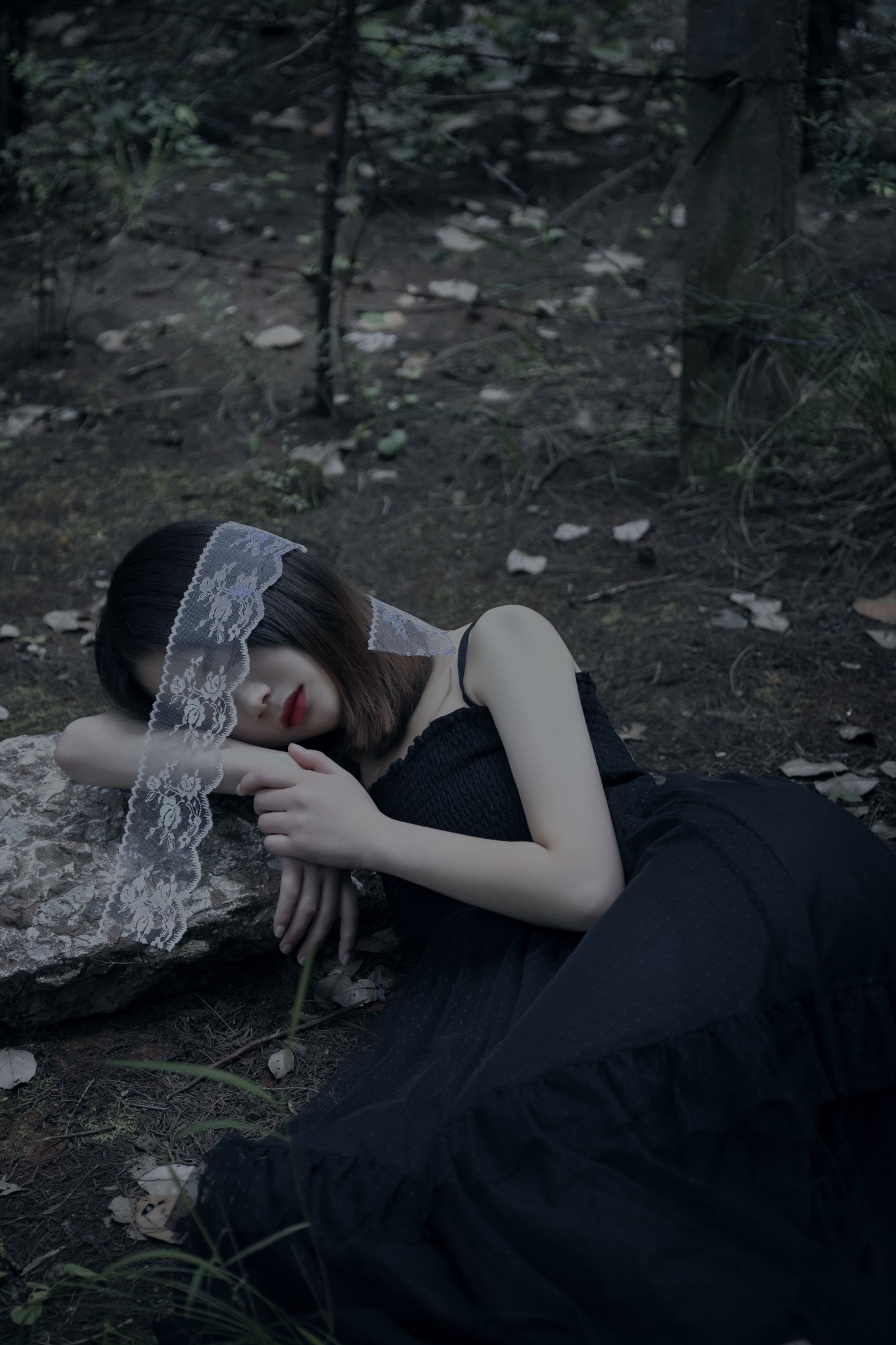《孤独》[14P]