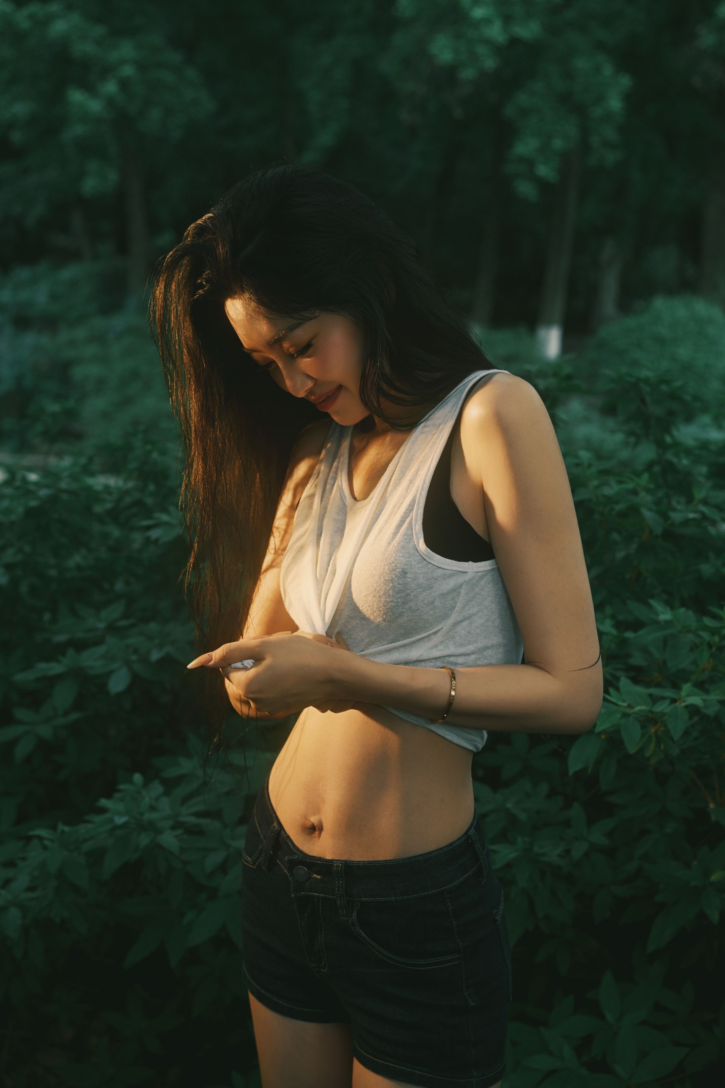 《森林中的天使。》[21P]