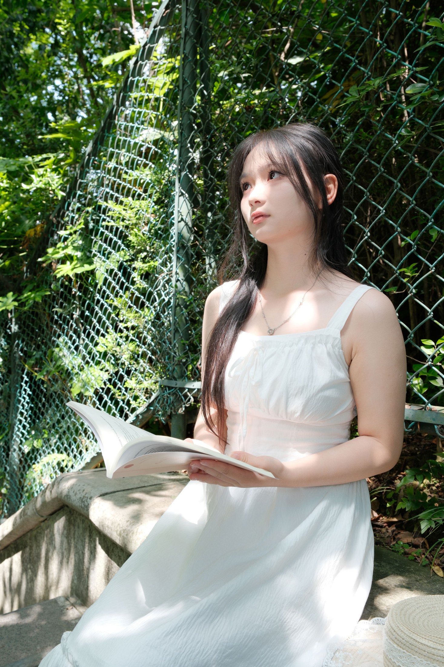 《白裙少女爱学习》[32P]