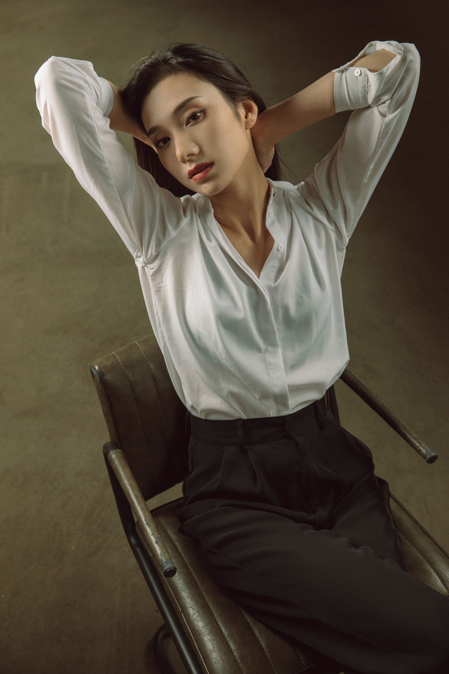 《White》[26P]