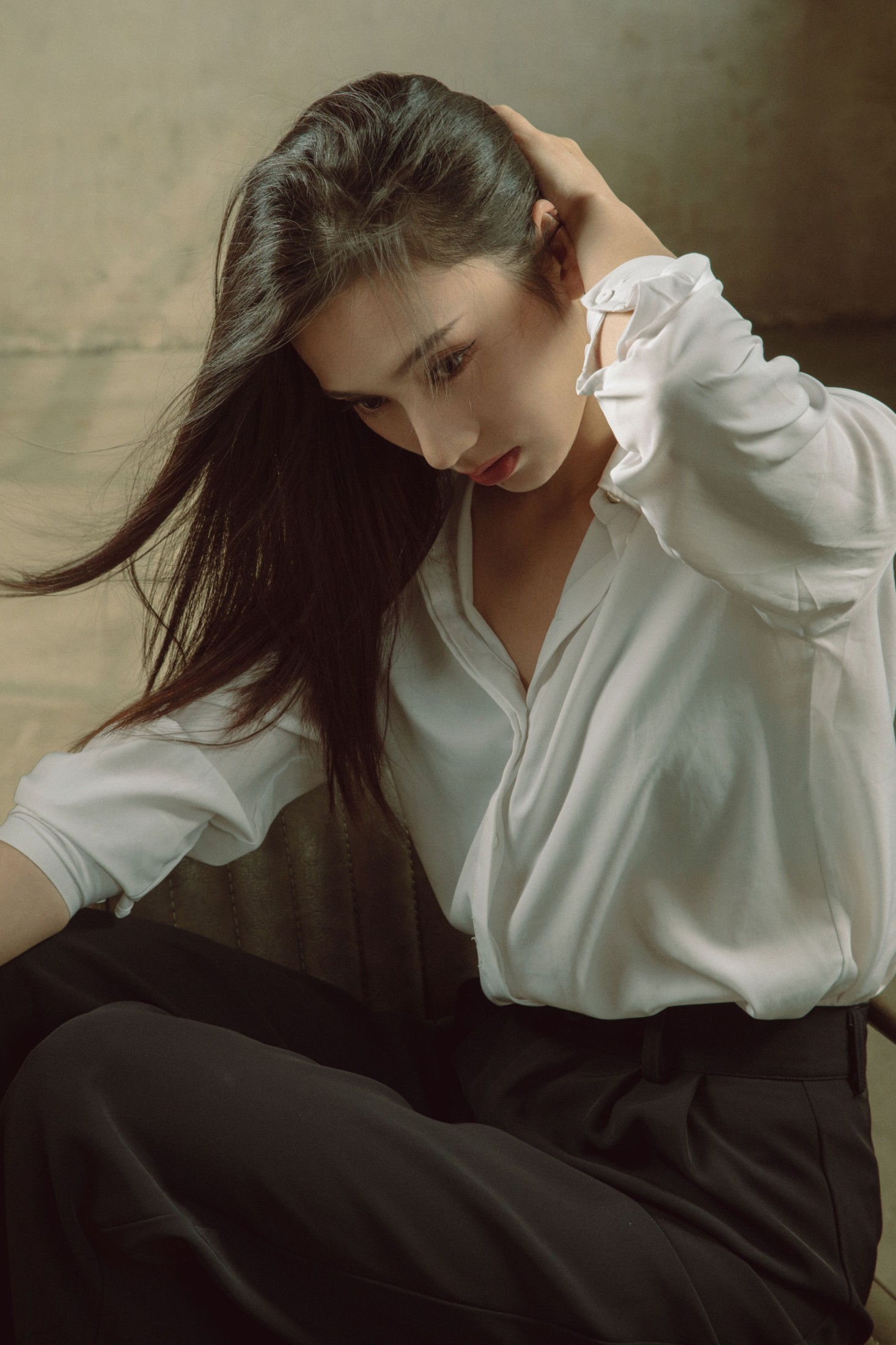 《White》[26P]