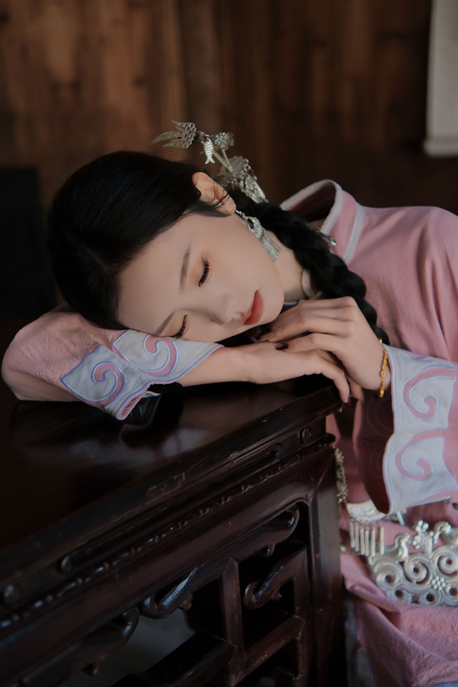 《粉色彝族》[32P]