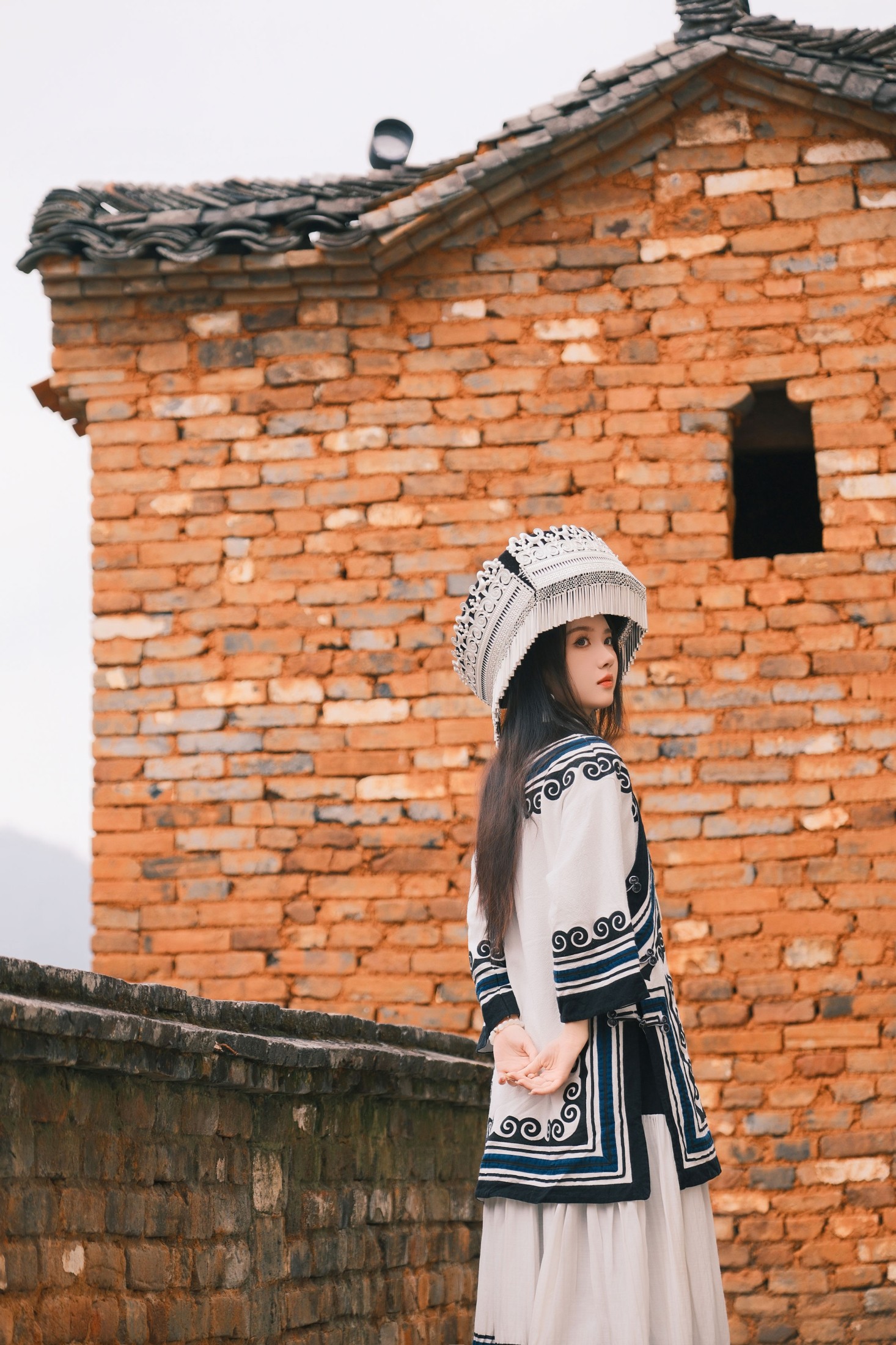 《彝族少女的一天》[25P]
