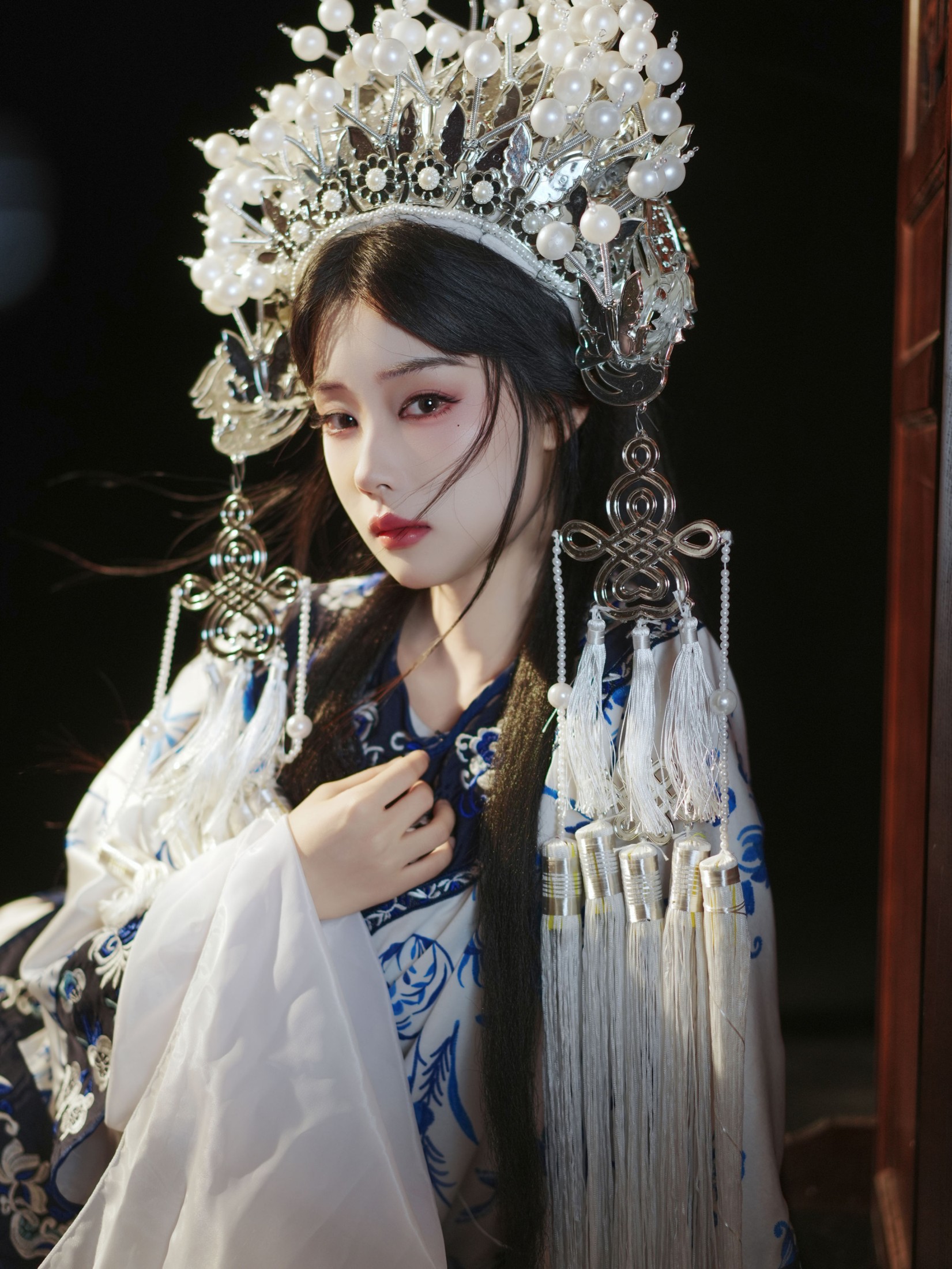 《终是曲终人散》[22P]