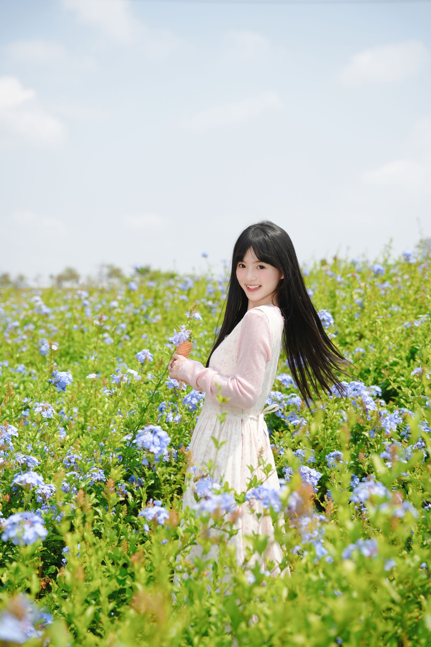 《可爱的山坡少女》[11P]
