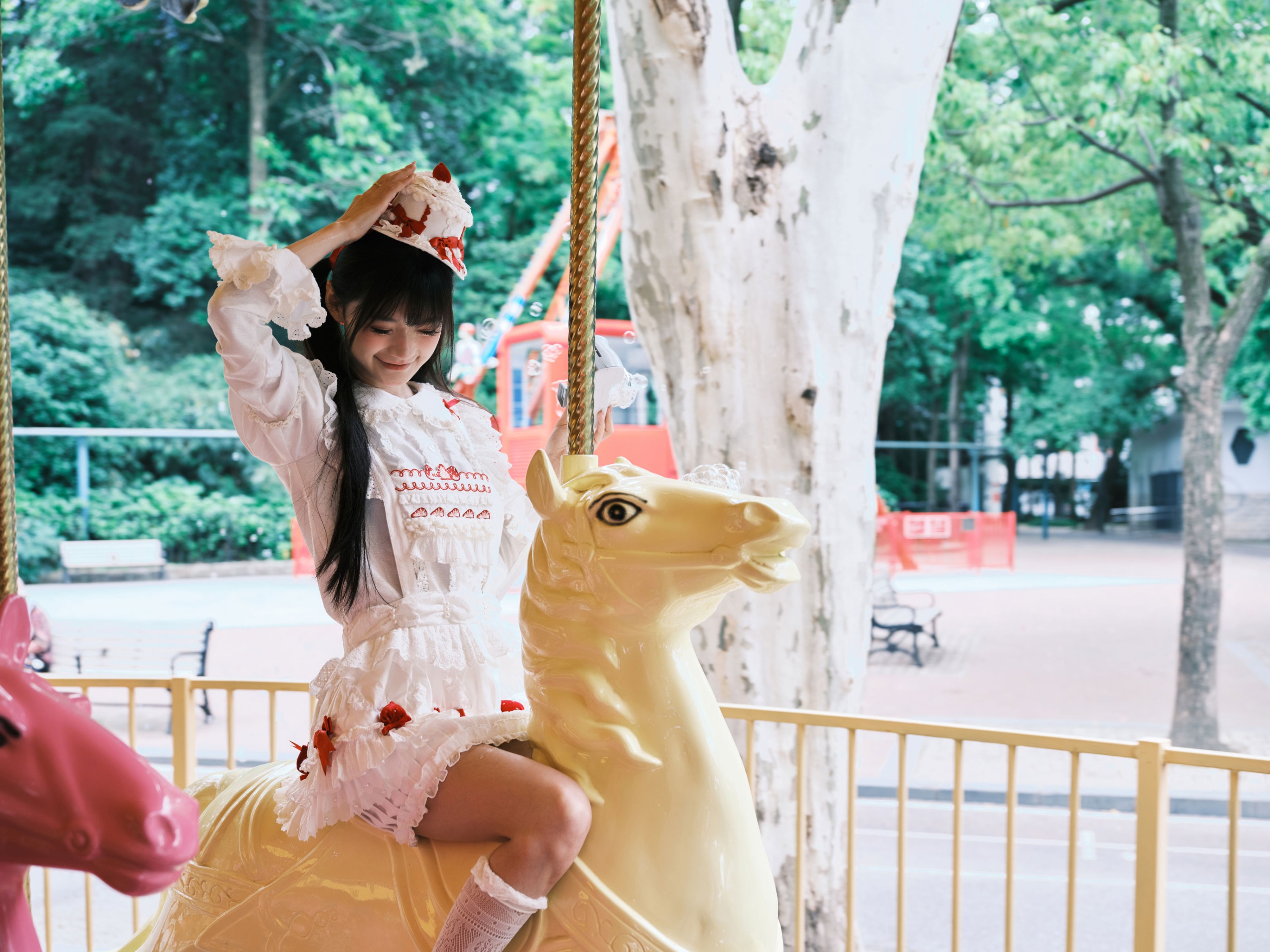 《公园里的草莓少女》[24P]