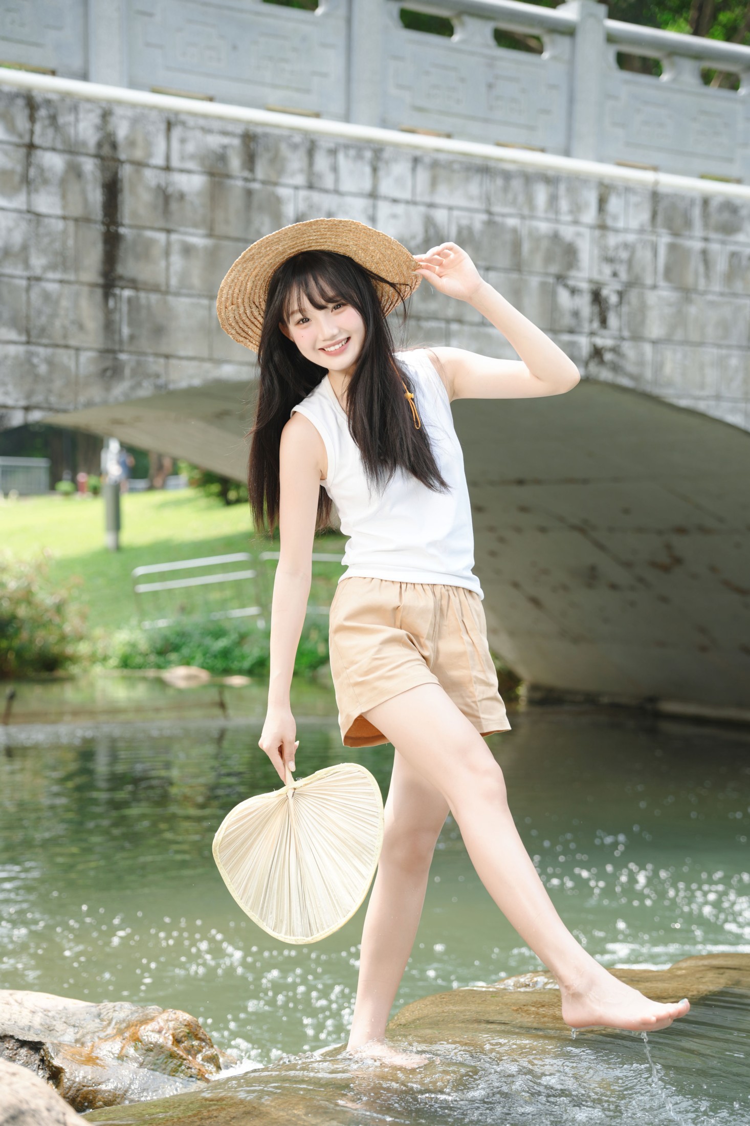 《溪边少女》[12P]