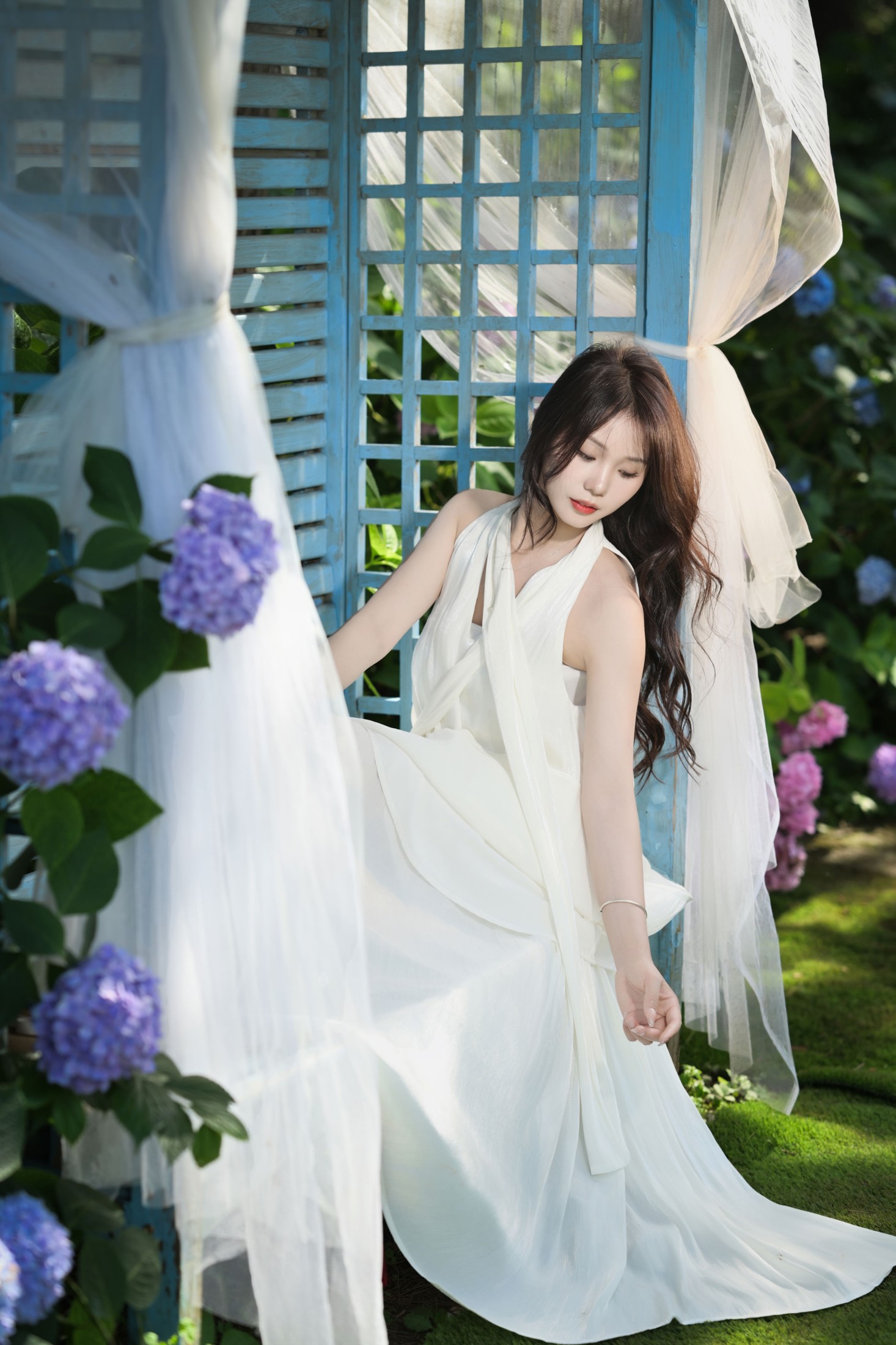 《绣球花和白裙子，是初夏最温柔的浪漫》[10P]