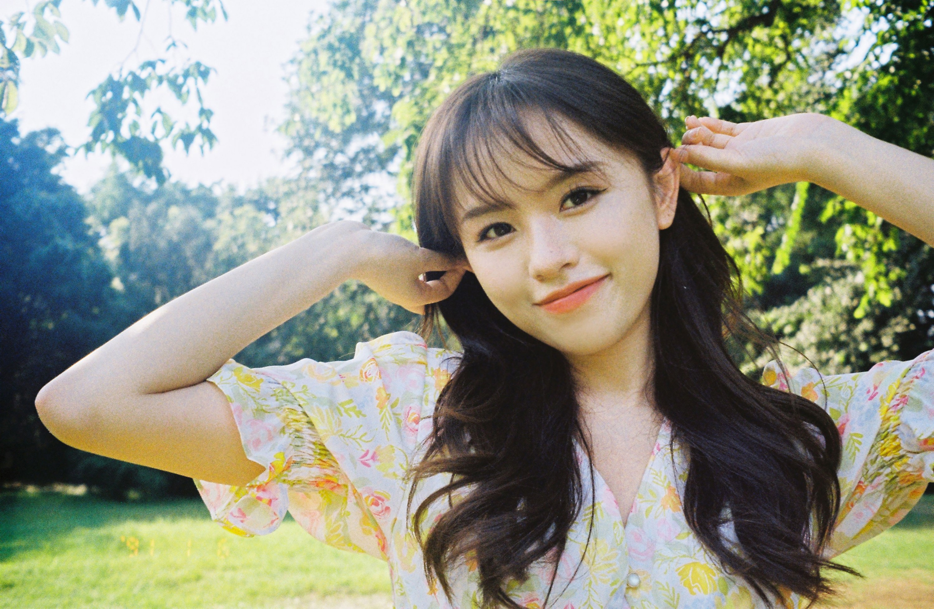 《在夏天快结束的是想念阳光的味道》[14P]